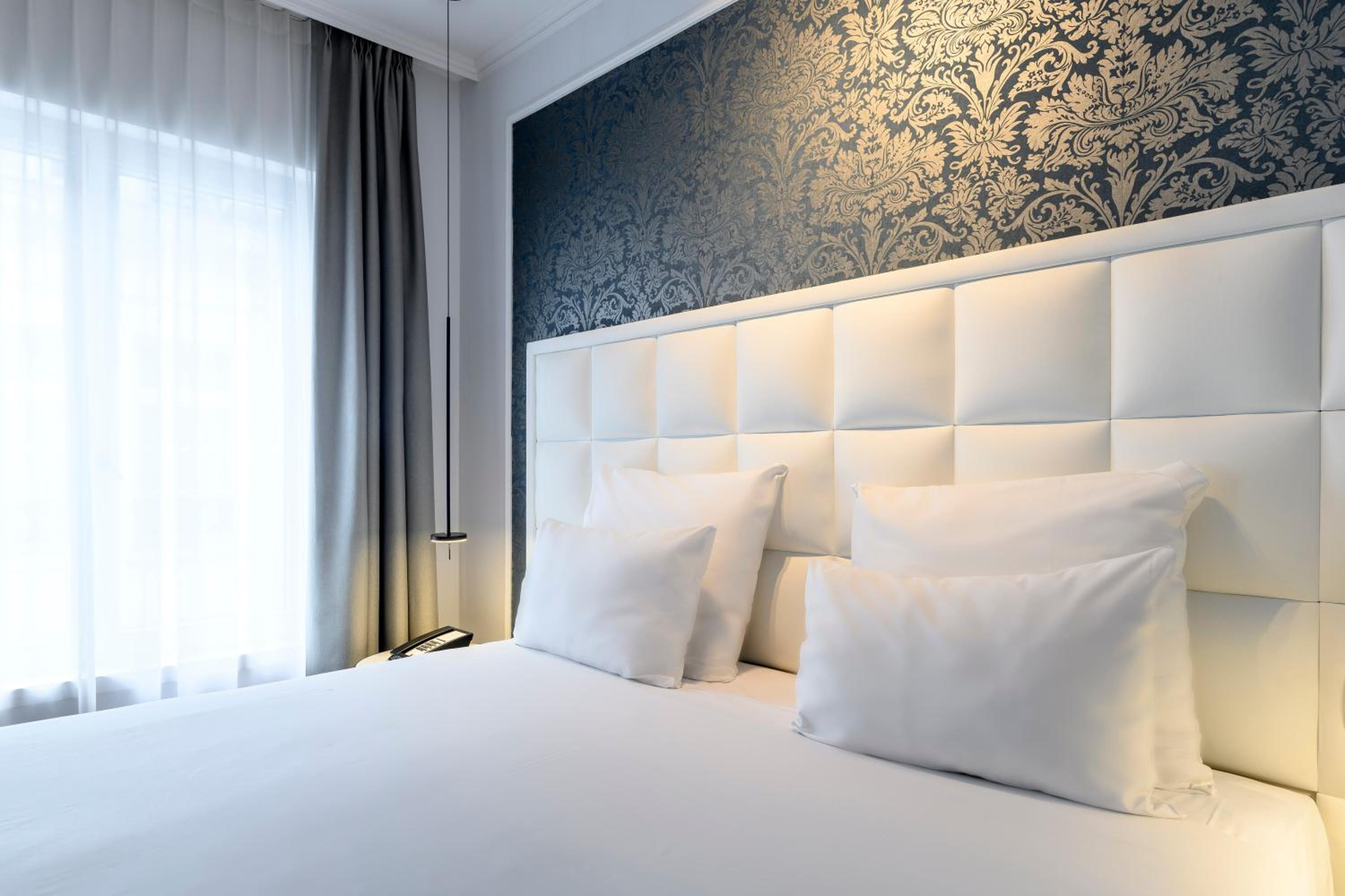 Standard Double Room - Photo 4