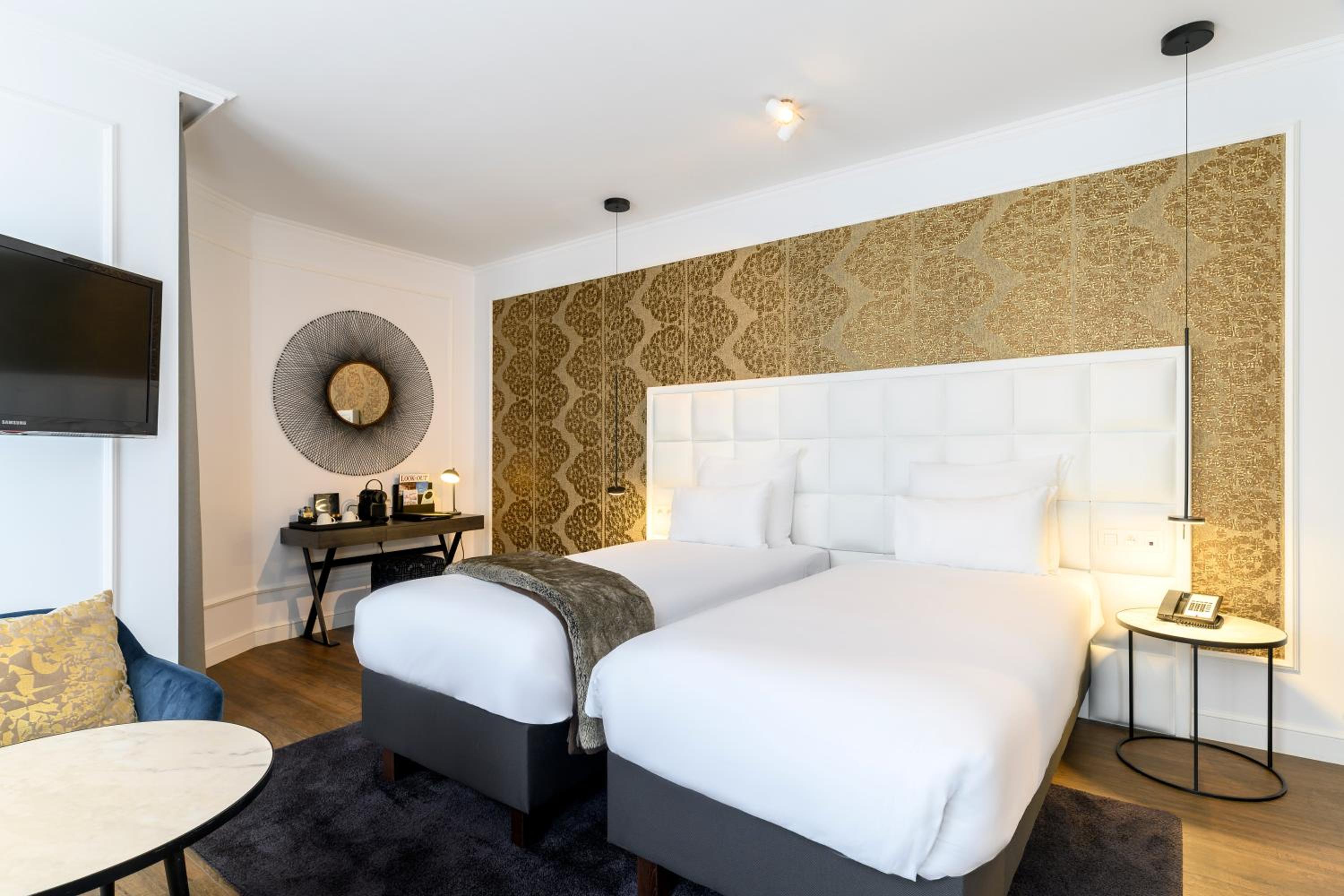 Deluxe Double Room with Garden View - Photo 3