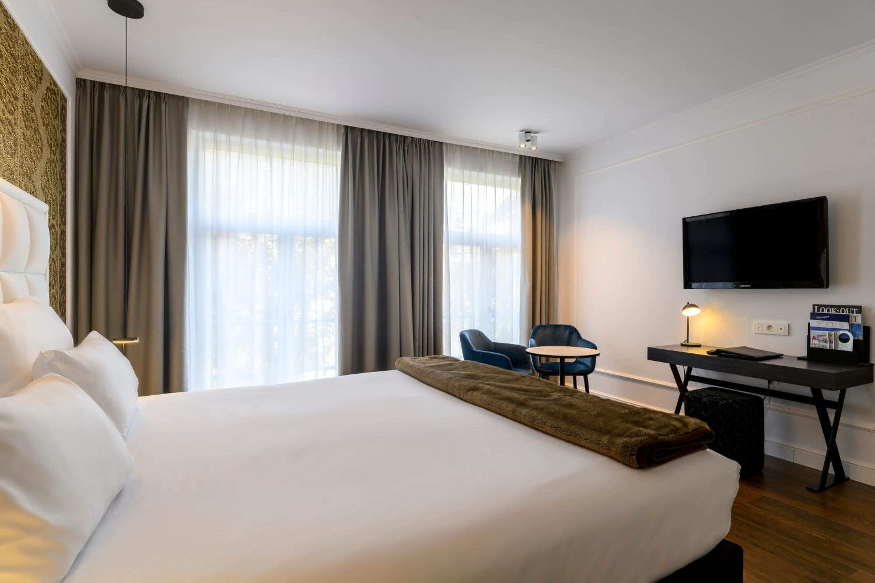 Deluxe Double Room with Garden View - Photo 6