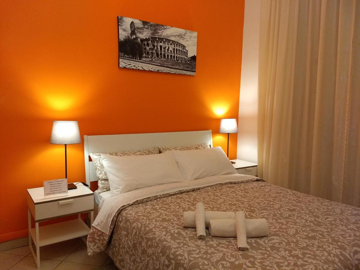 Economy Triple Room with Shared Bathroom