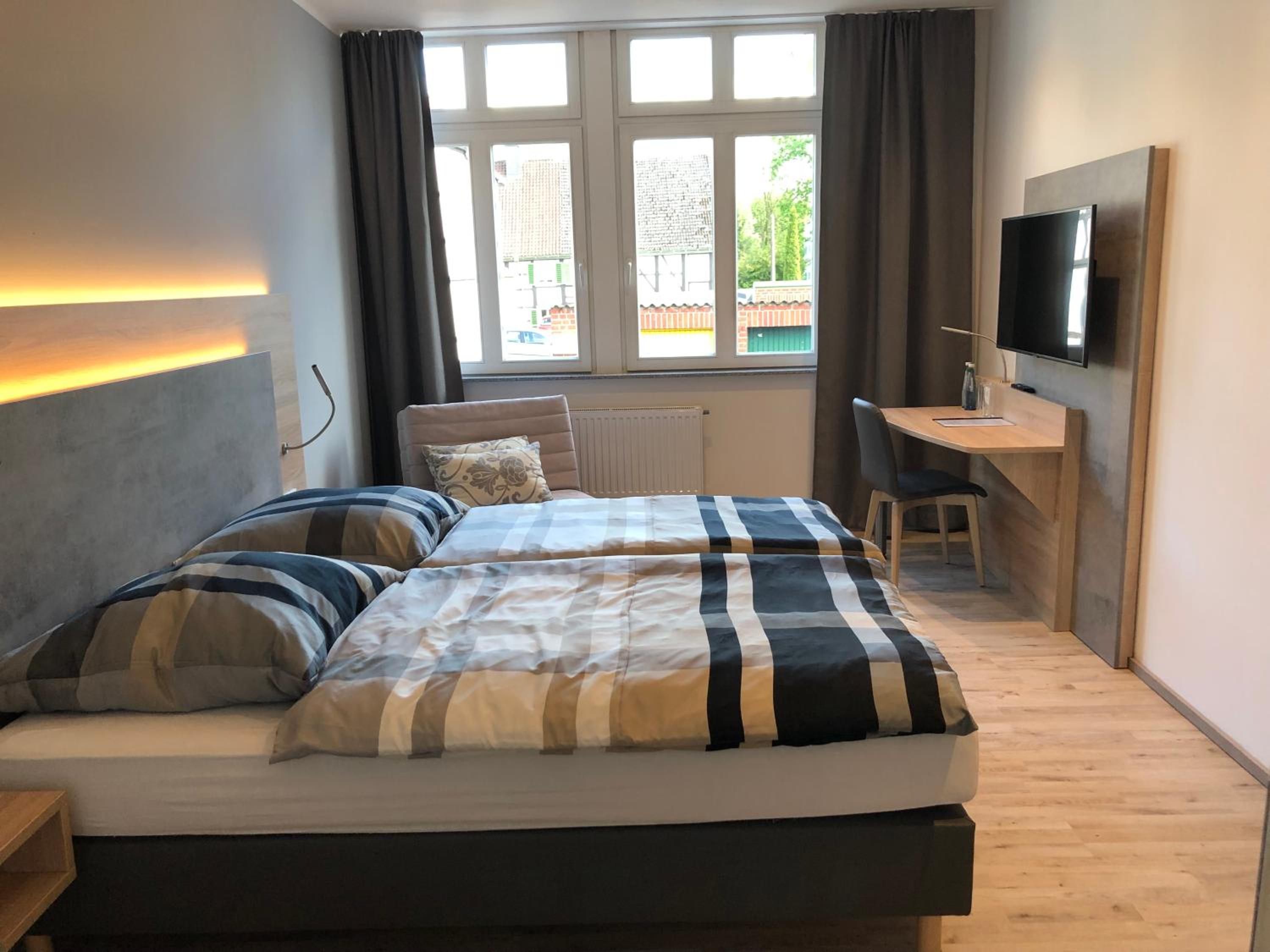 Double Room with Extra Bed - Photo 4