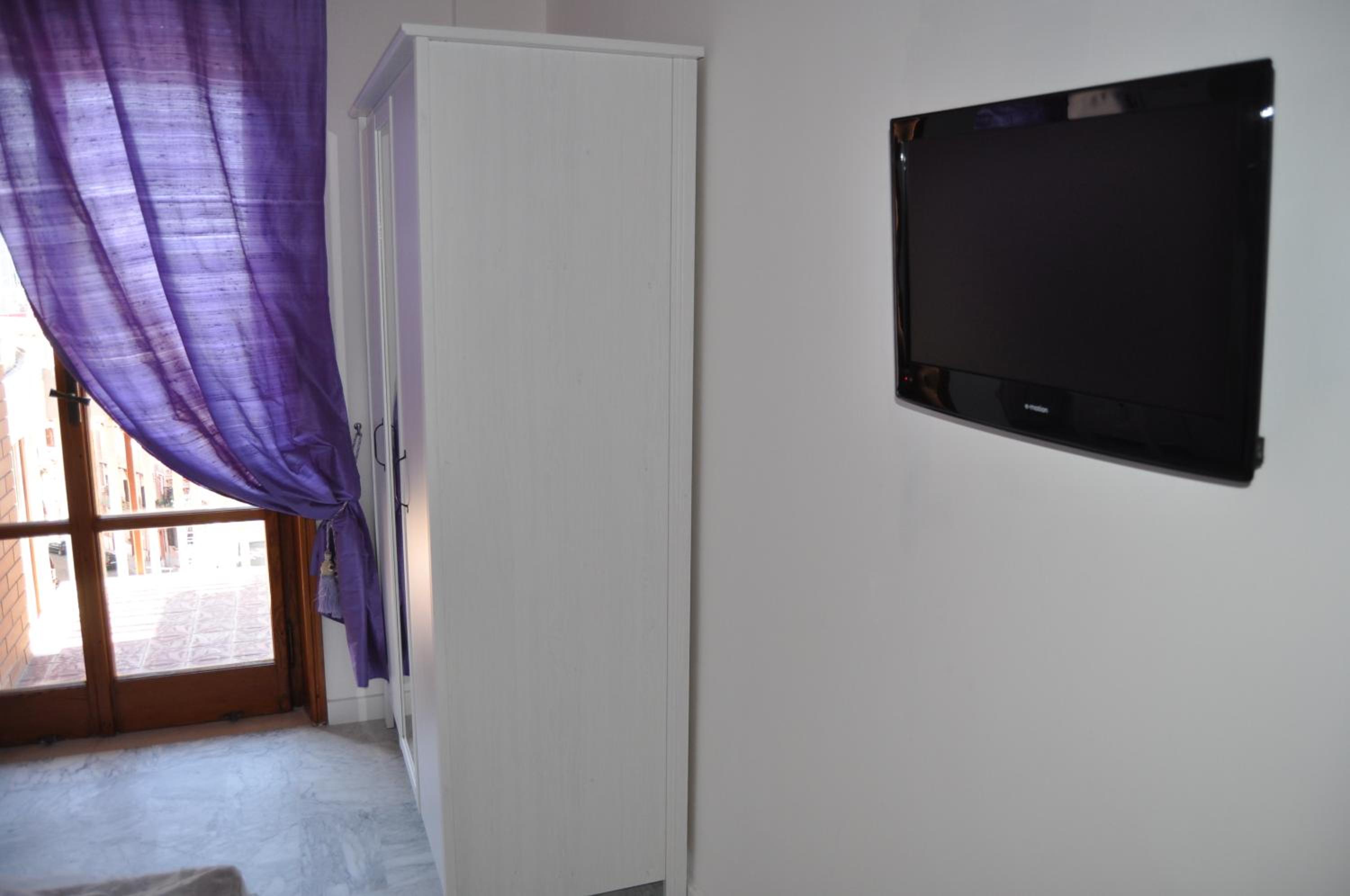 Superior Double Room with Balcony and Sea View photo 3