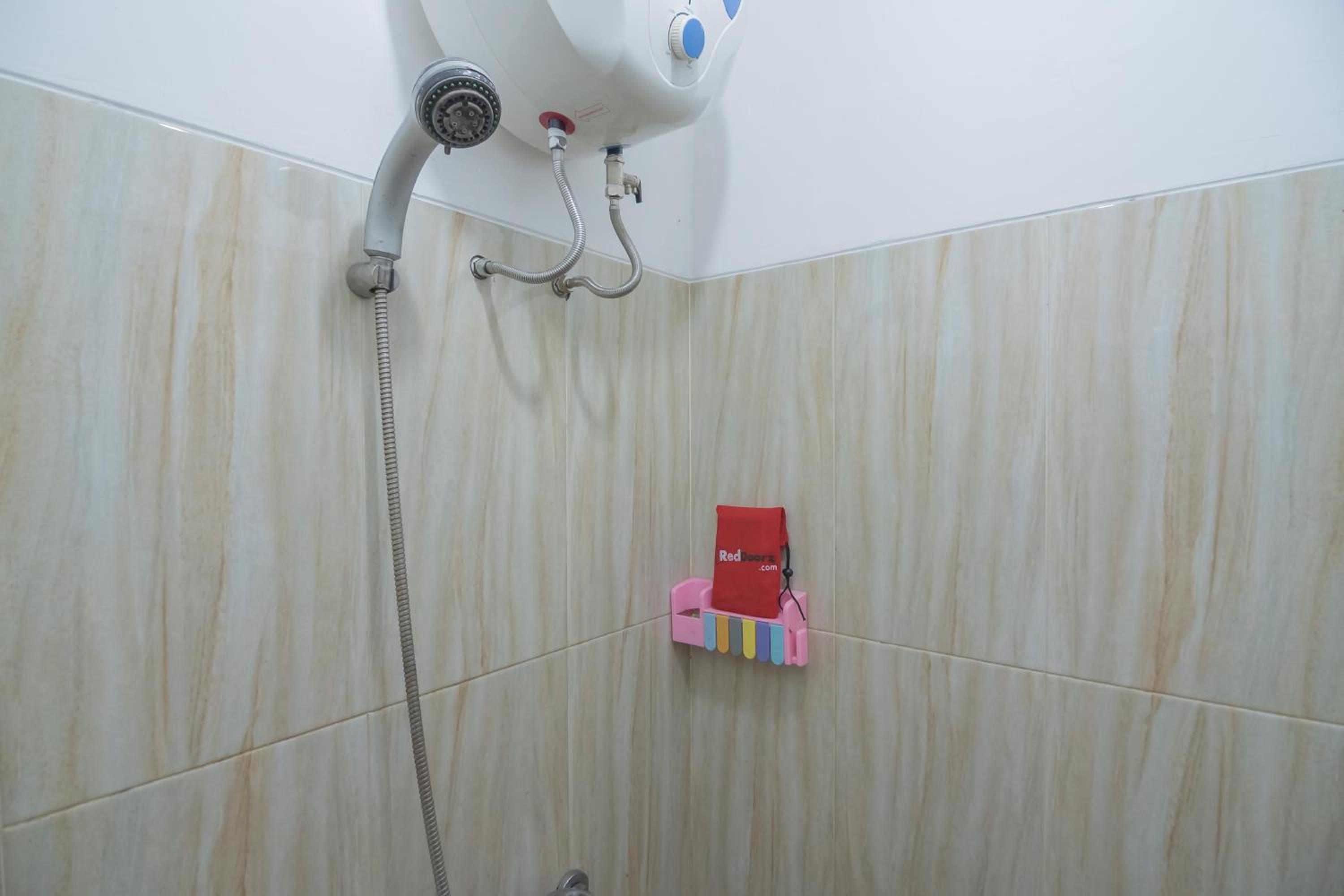 Double Room - Photo 2