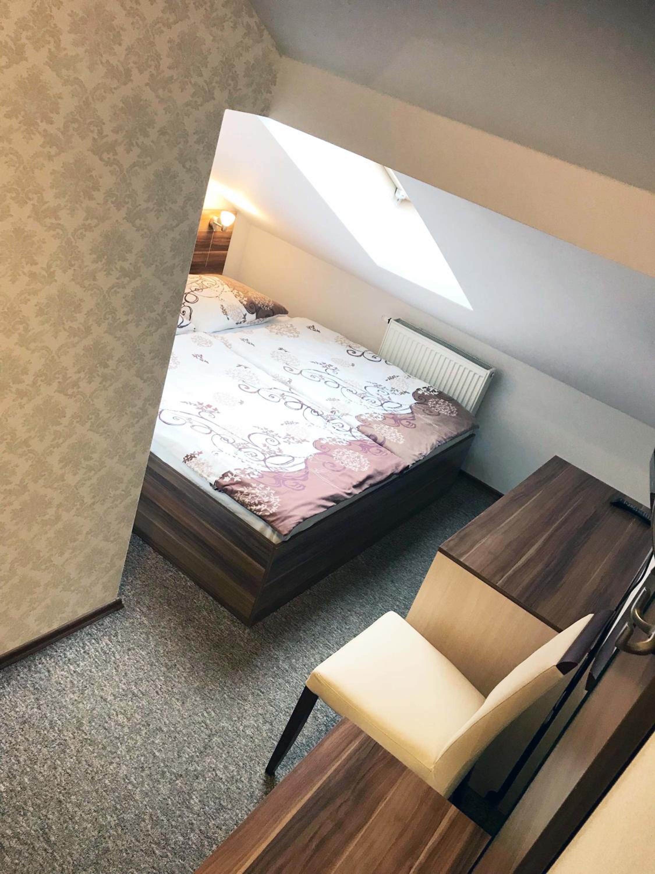 Small Double Room photo 1