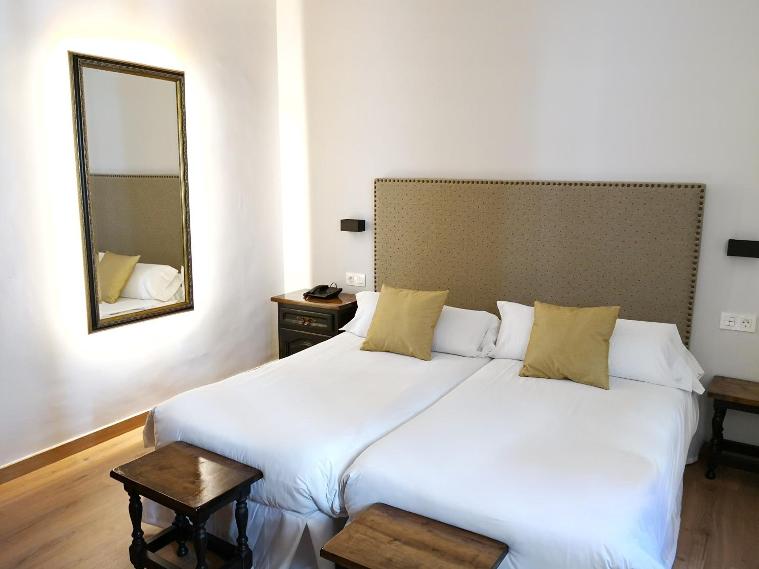 Habitación Doble o con Dos Camas