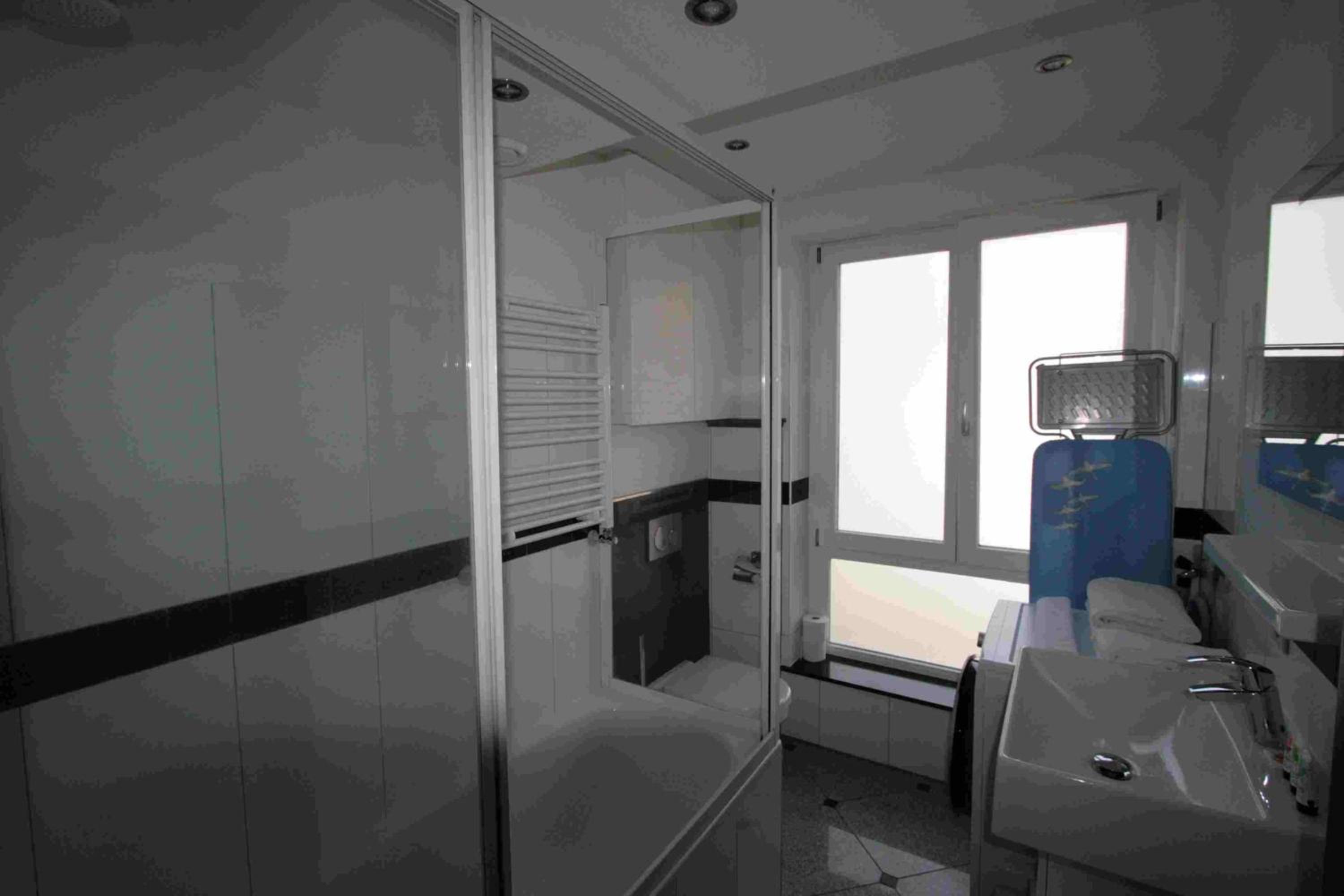 Regence 10 One Bedroom photo 3
