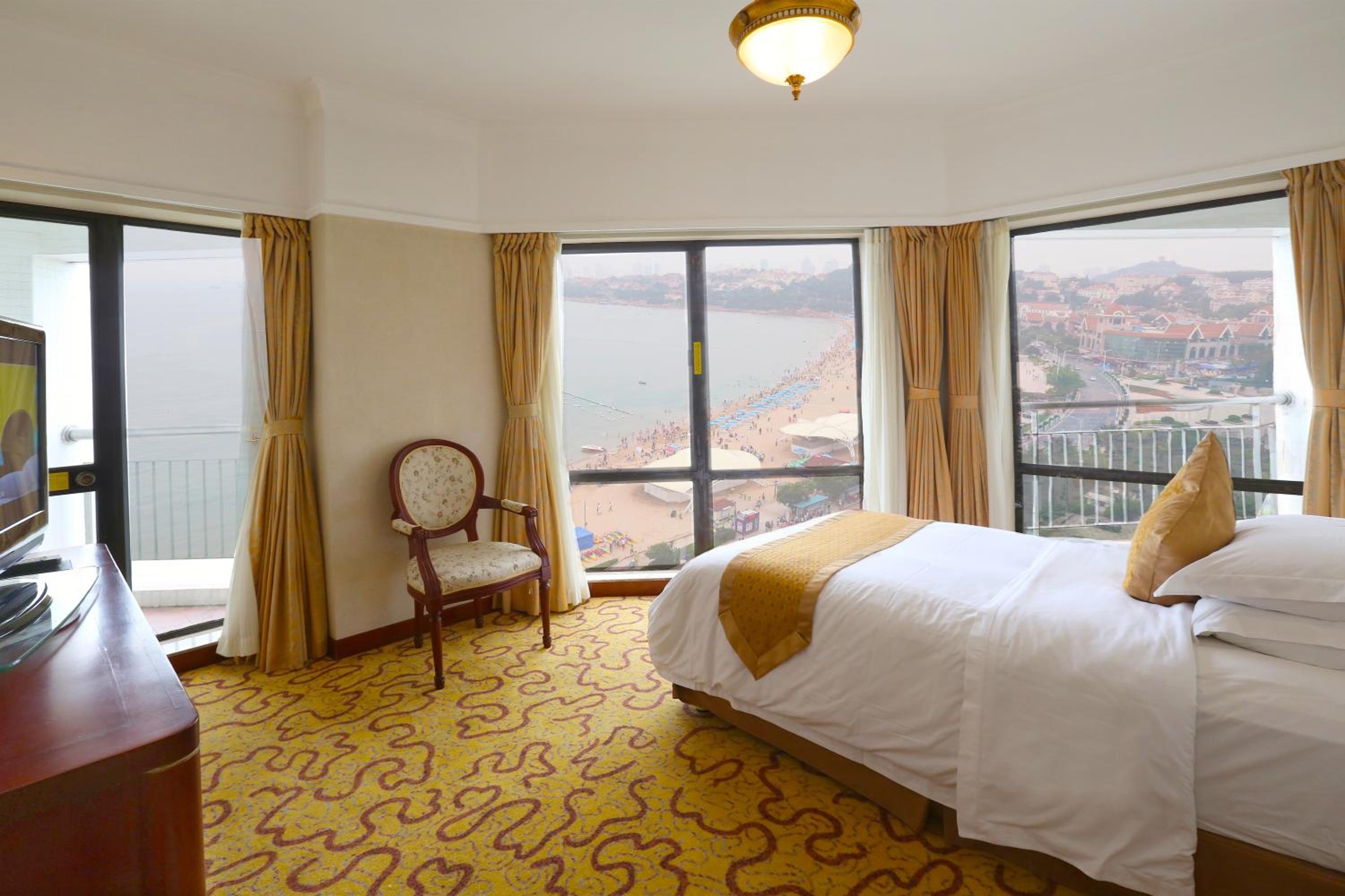 Family Room with Sea View photo 2