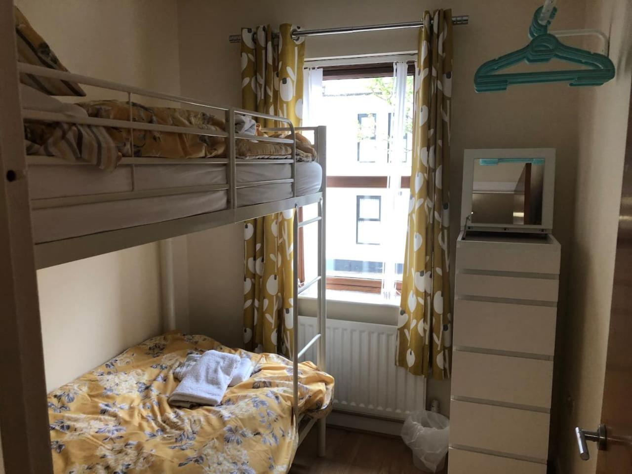 Three-Bedroom House - Photo 15