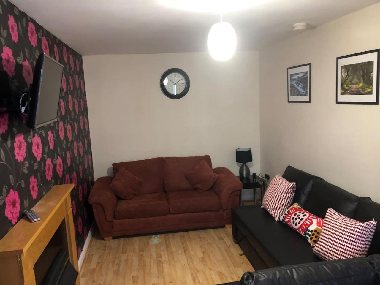 Three-Bedroom House - Photo 18