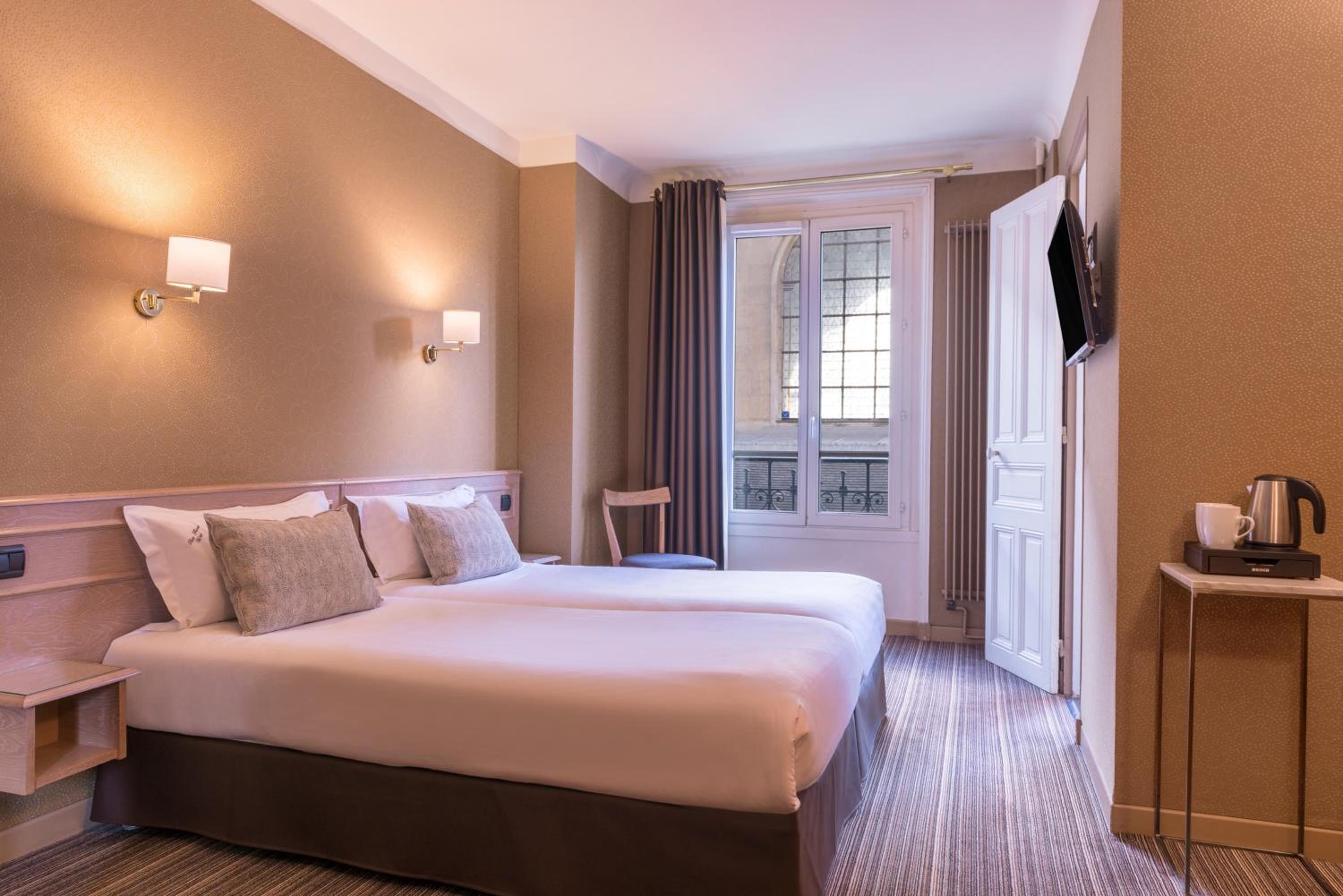 Superior Twin Room photo 1