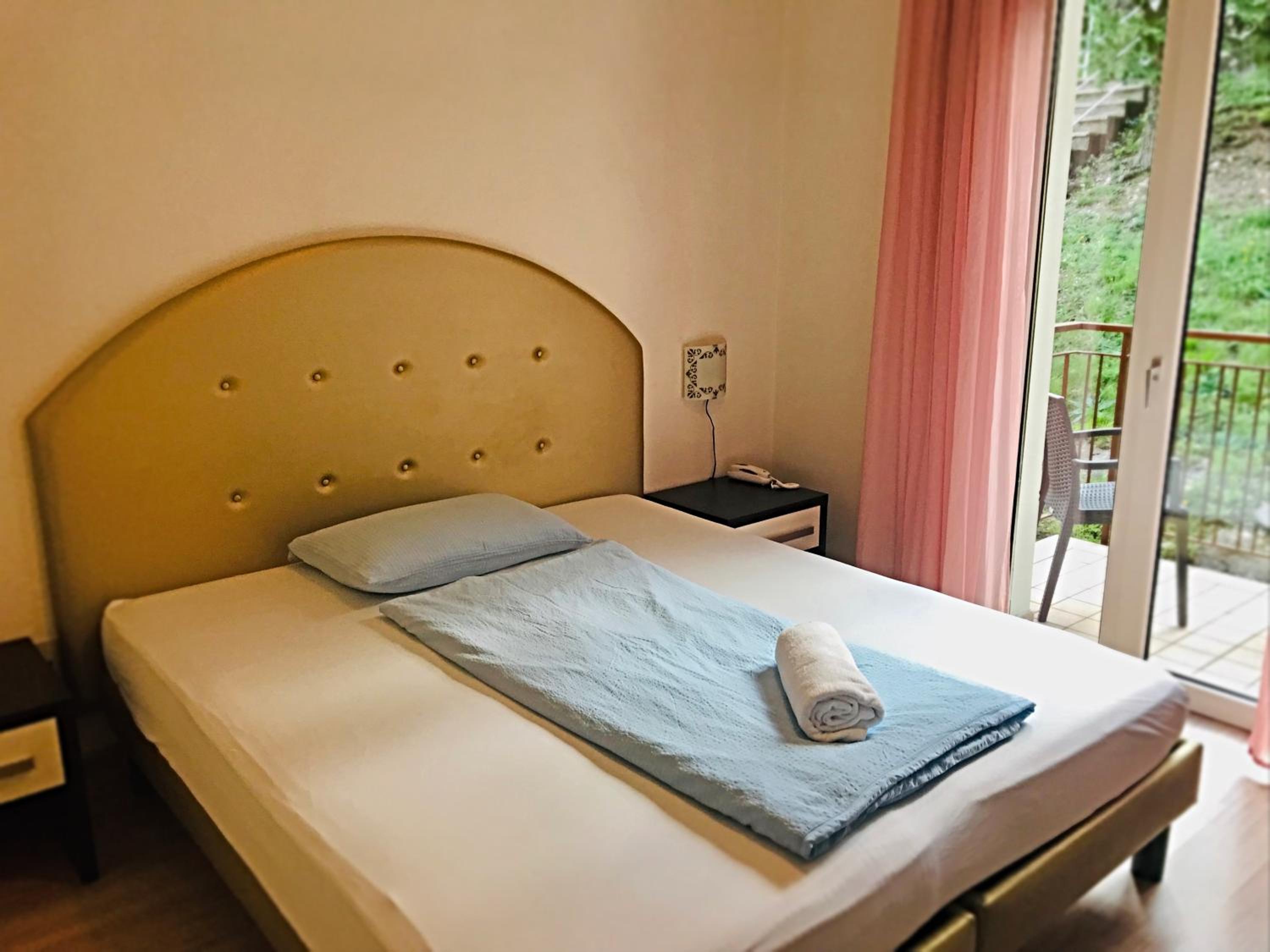 Economy Single Room
