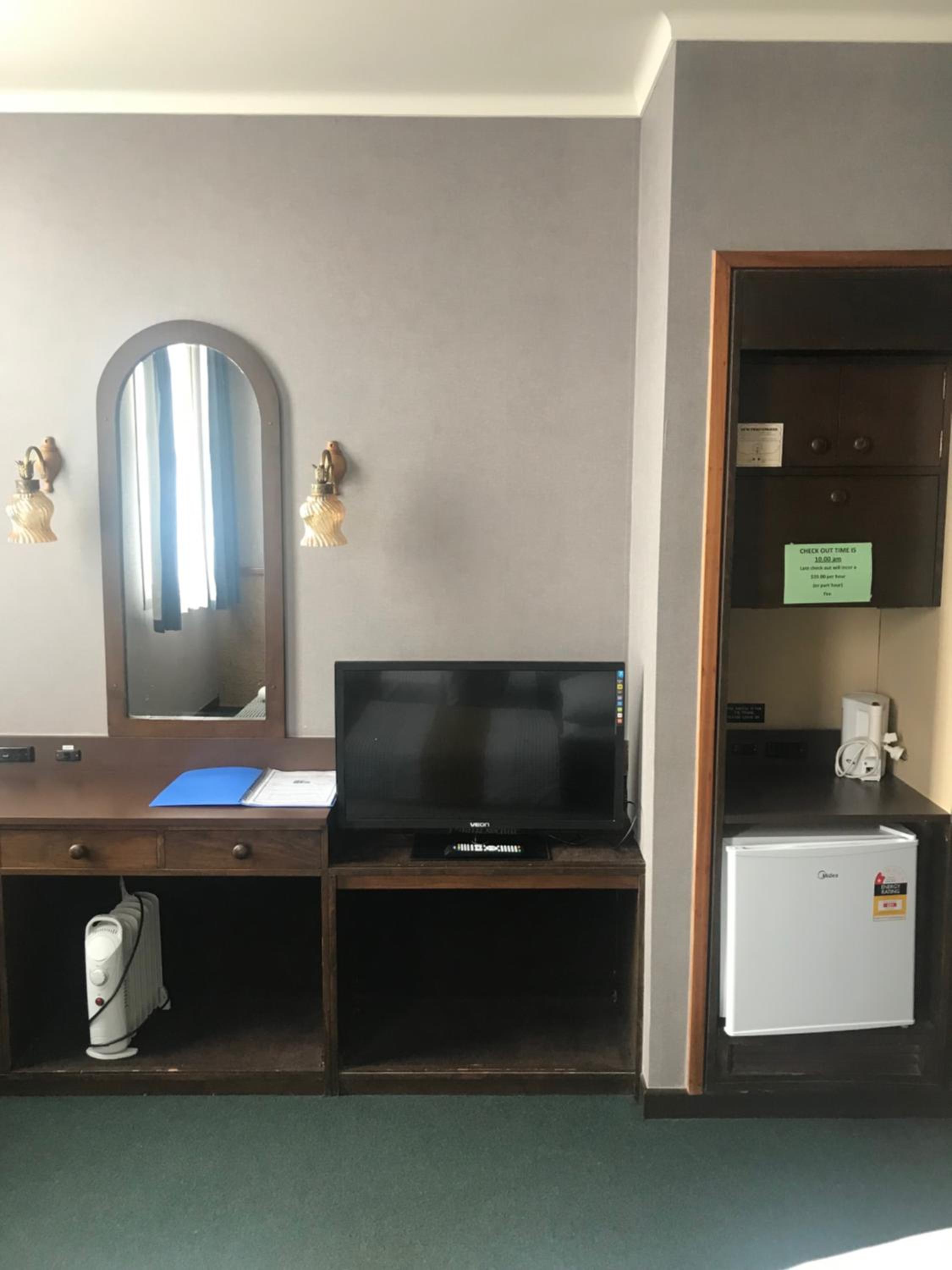 Standard Twin Room photo 1