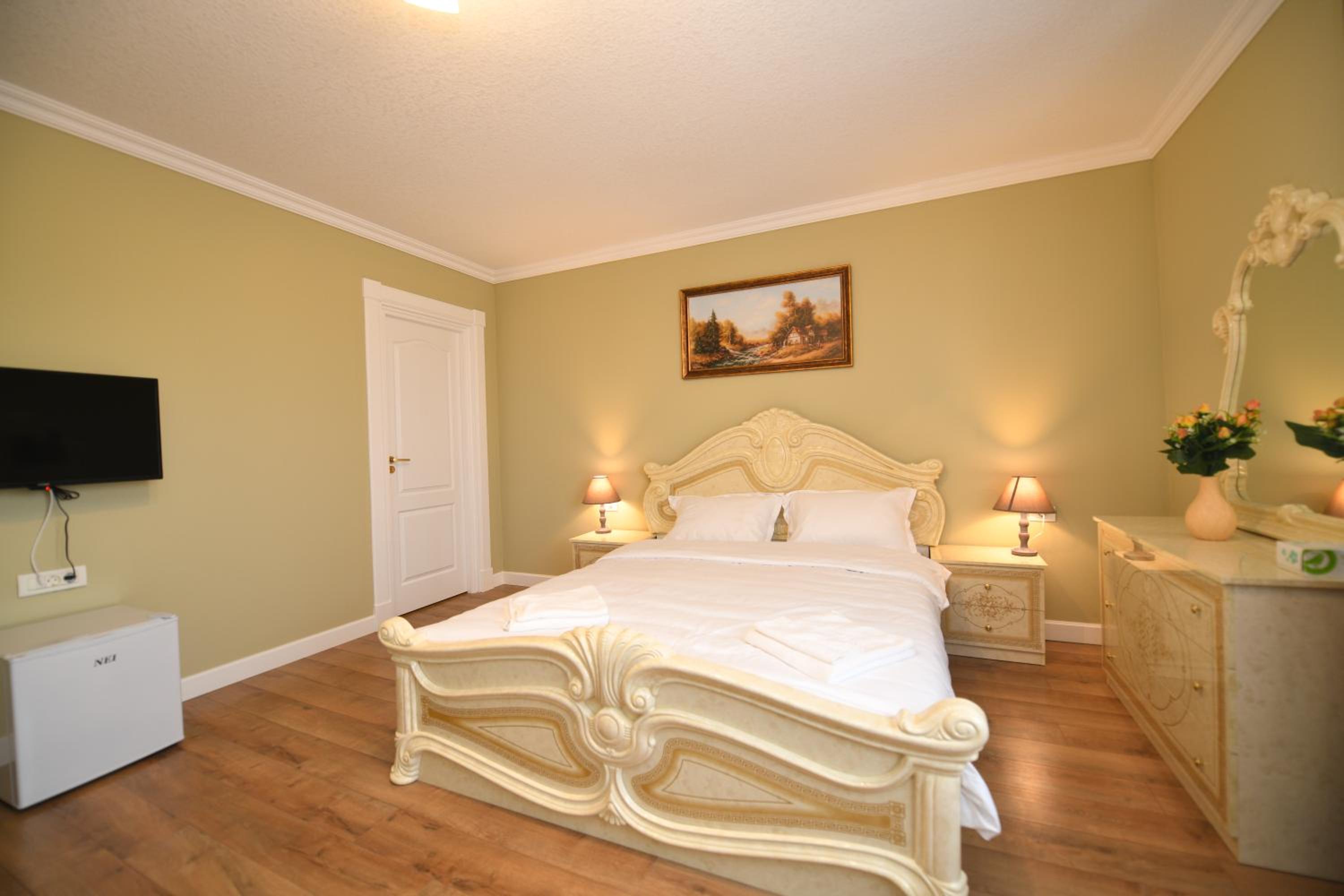 Deluxe Room - Photo 1