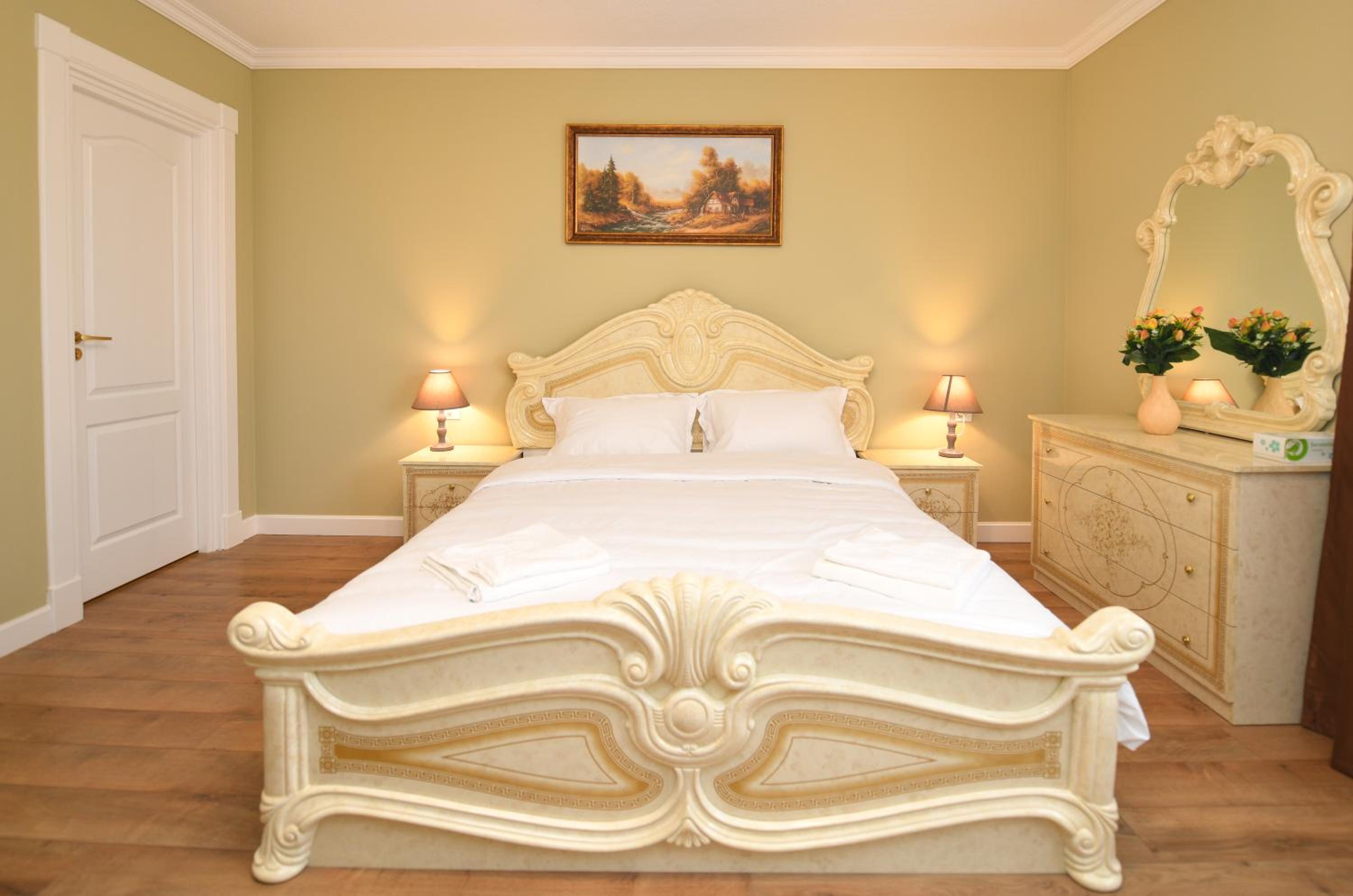 Deluxe Room - Photo 2