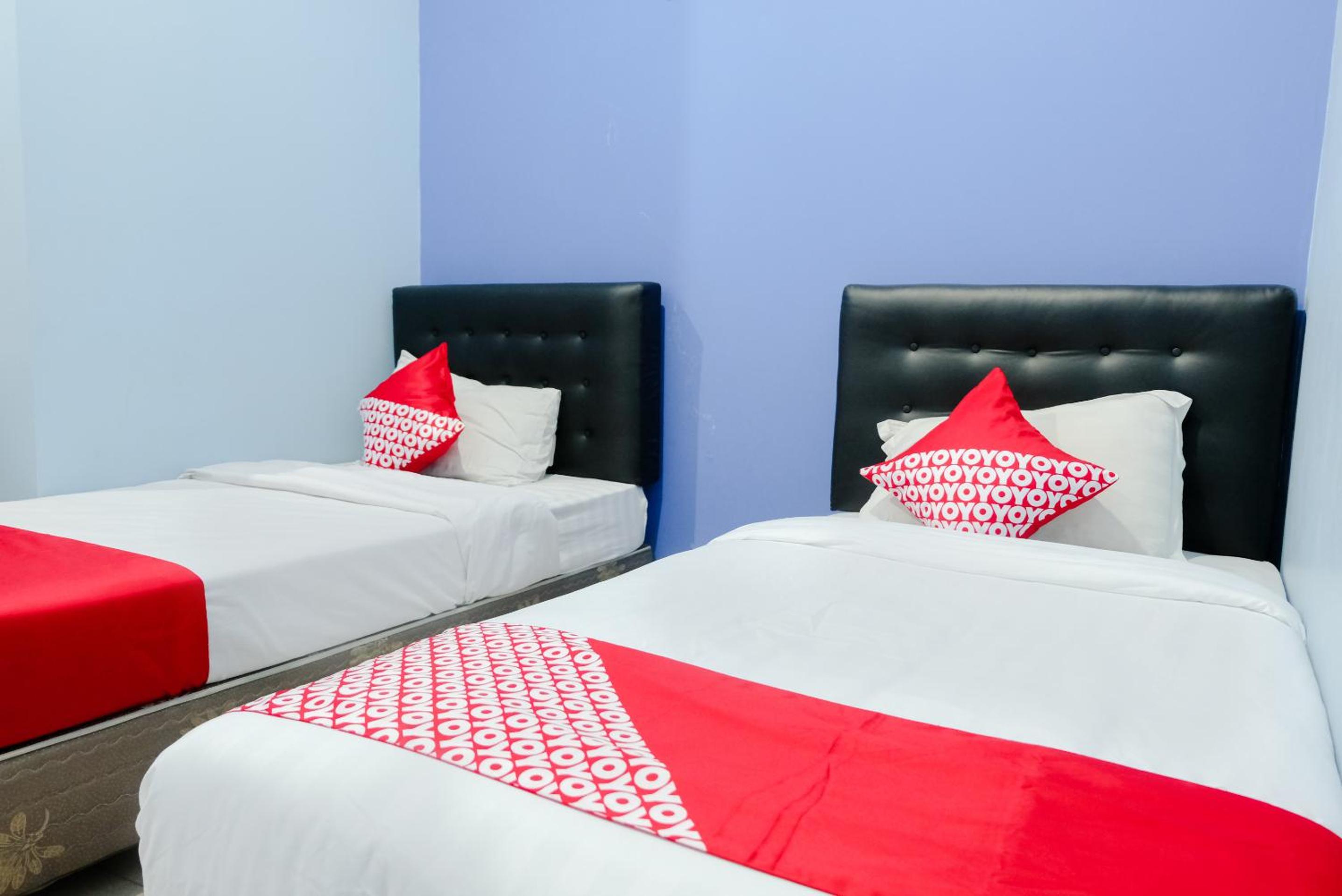 Standard Twin Room - Photo 1