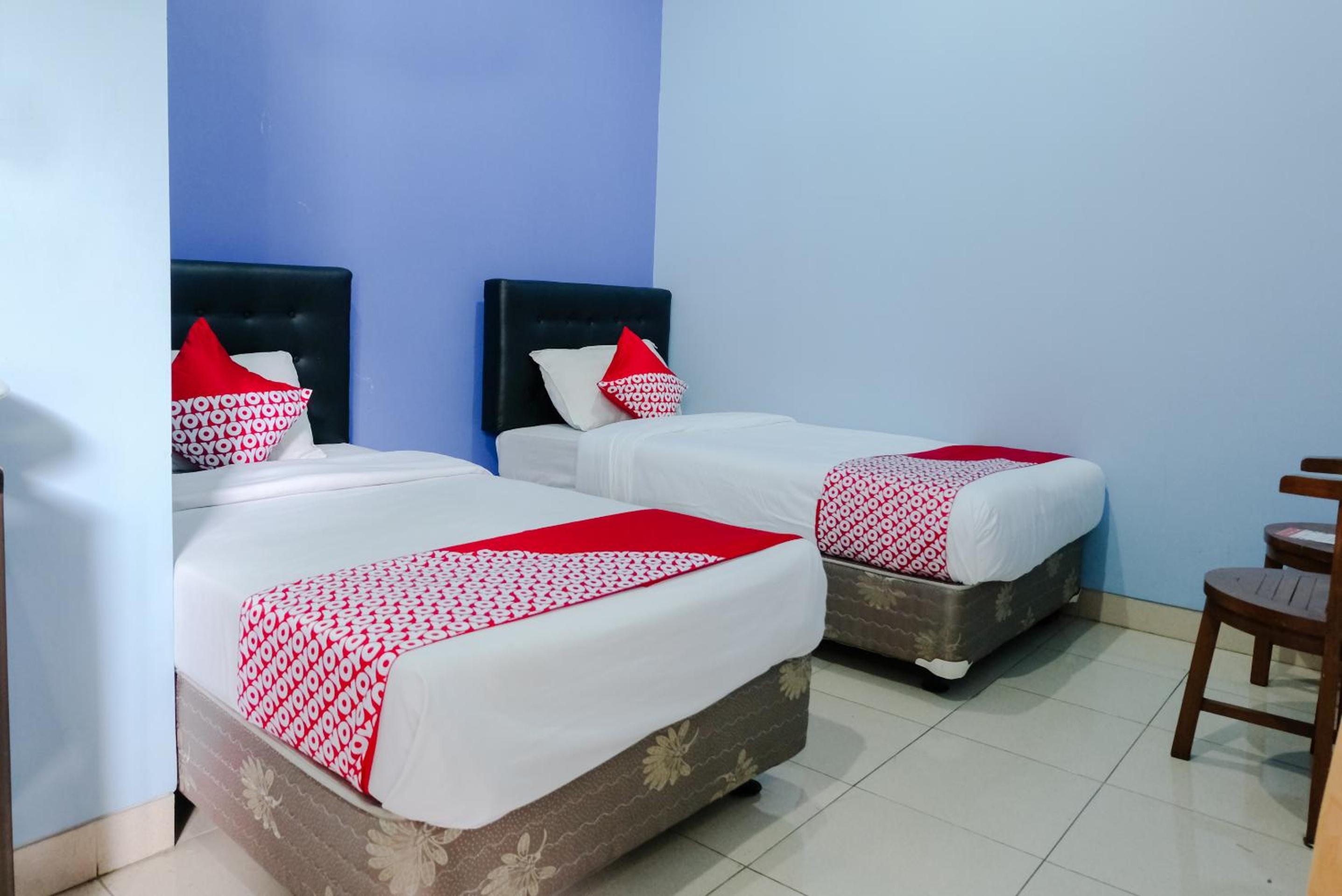 Standard Twin Room - Photo 6