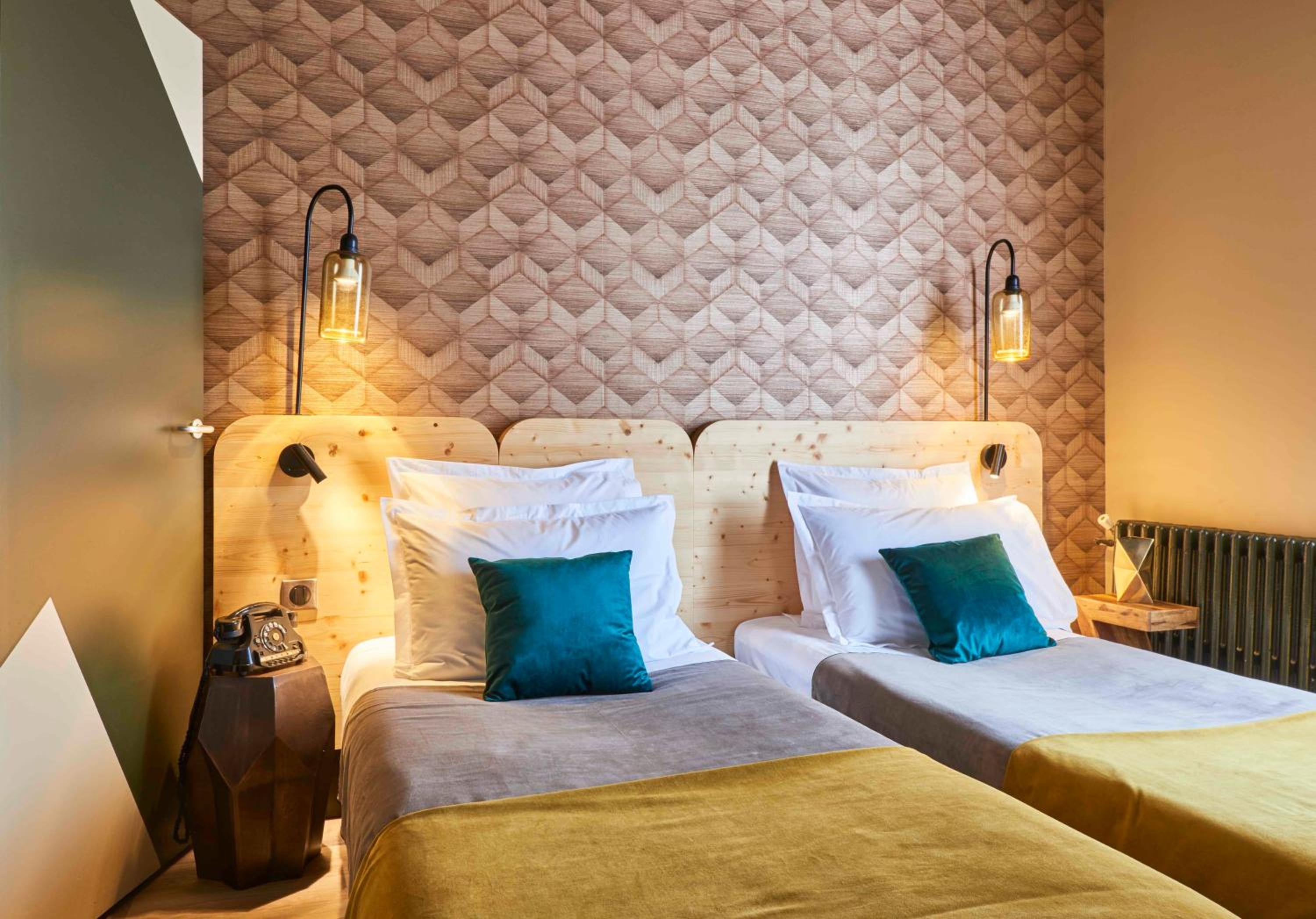 Standard Twin Room