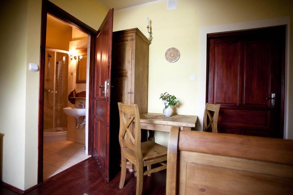 Standard Double or Twin Room photo 1