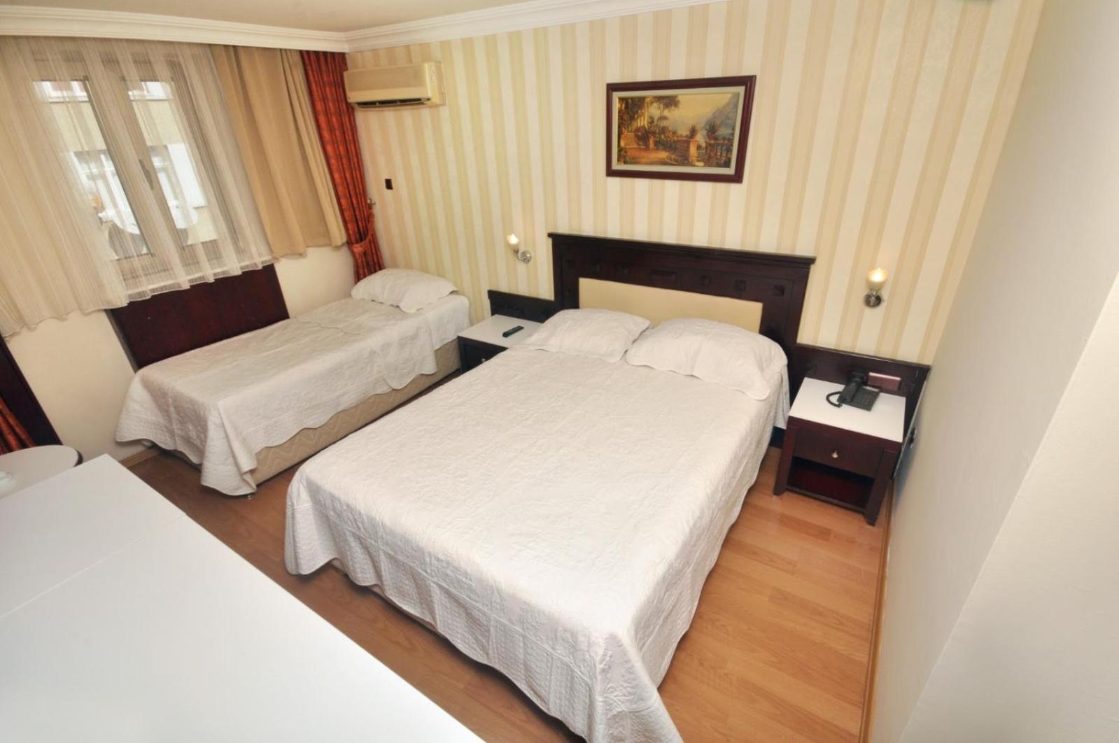 Standard Twin Room photo 2