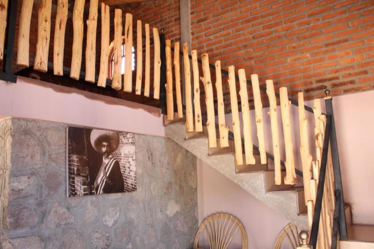 Family Room - Photo 7