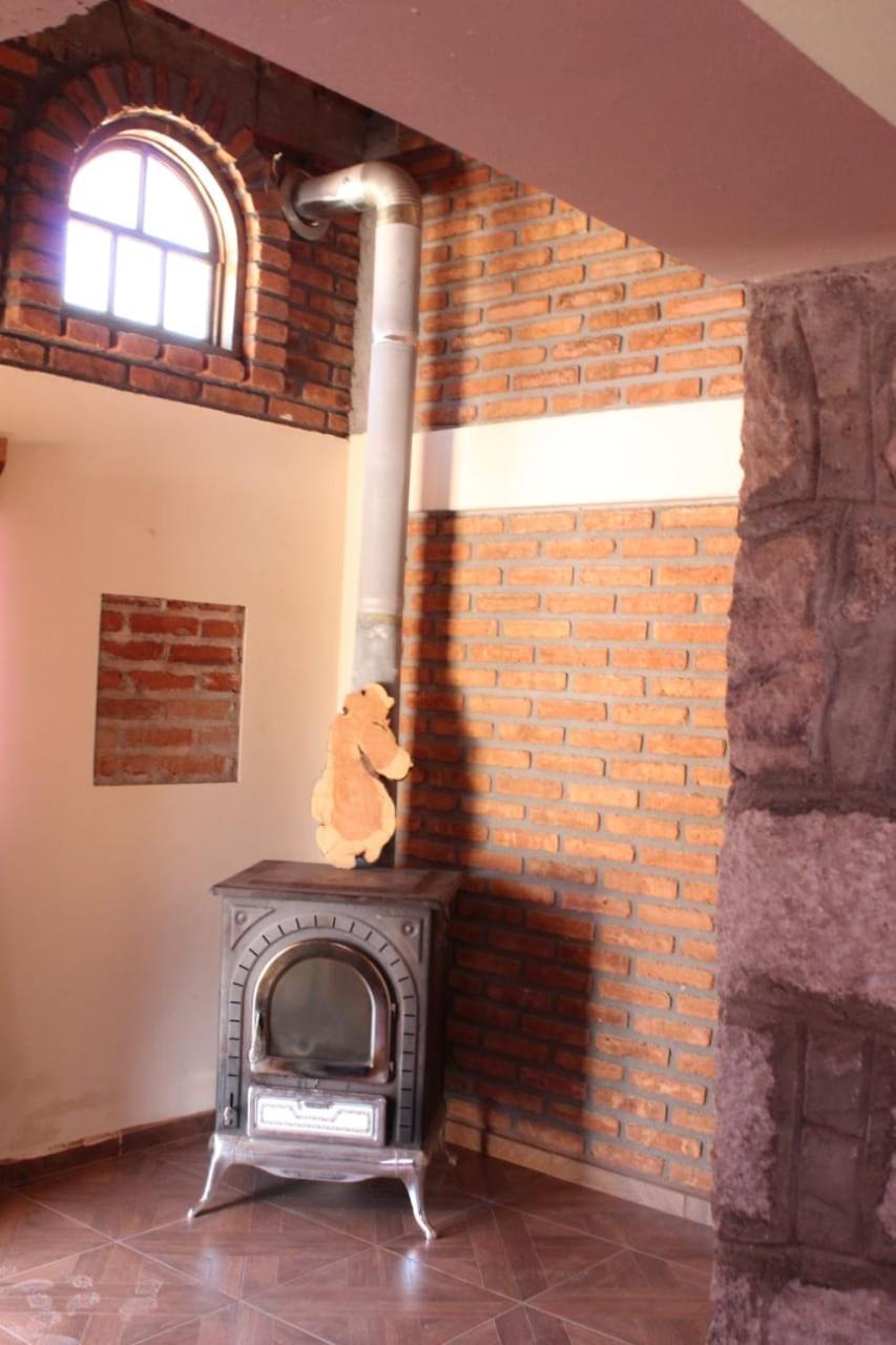Family Room - Photo 2