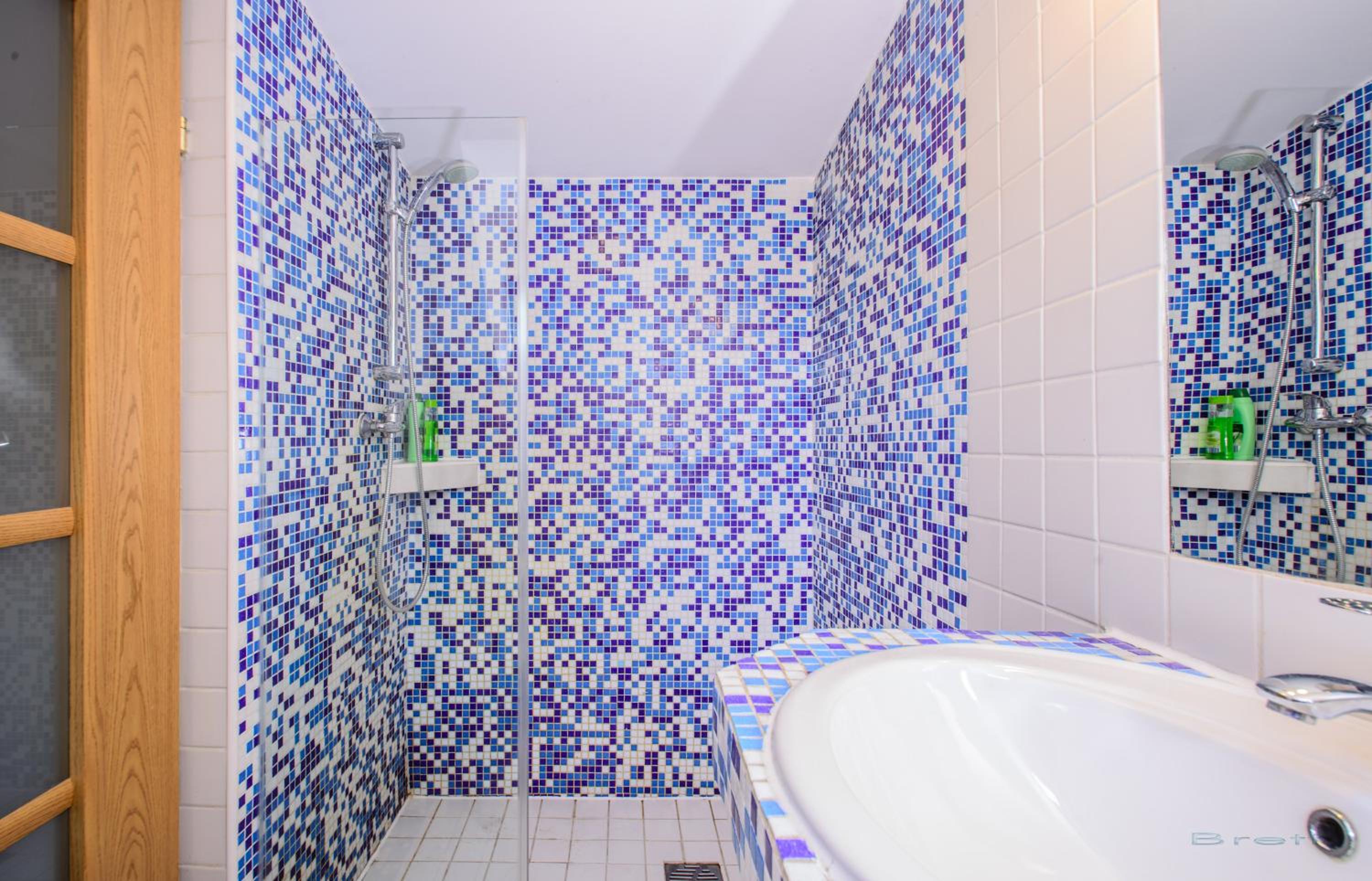 Double Room - Photo 3