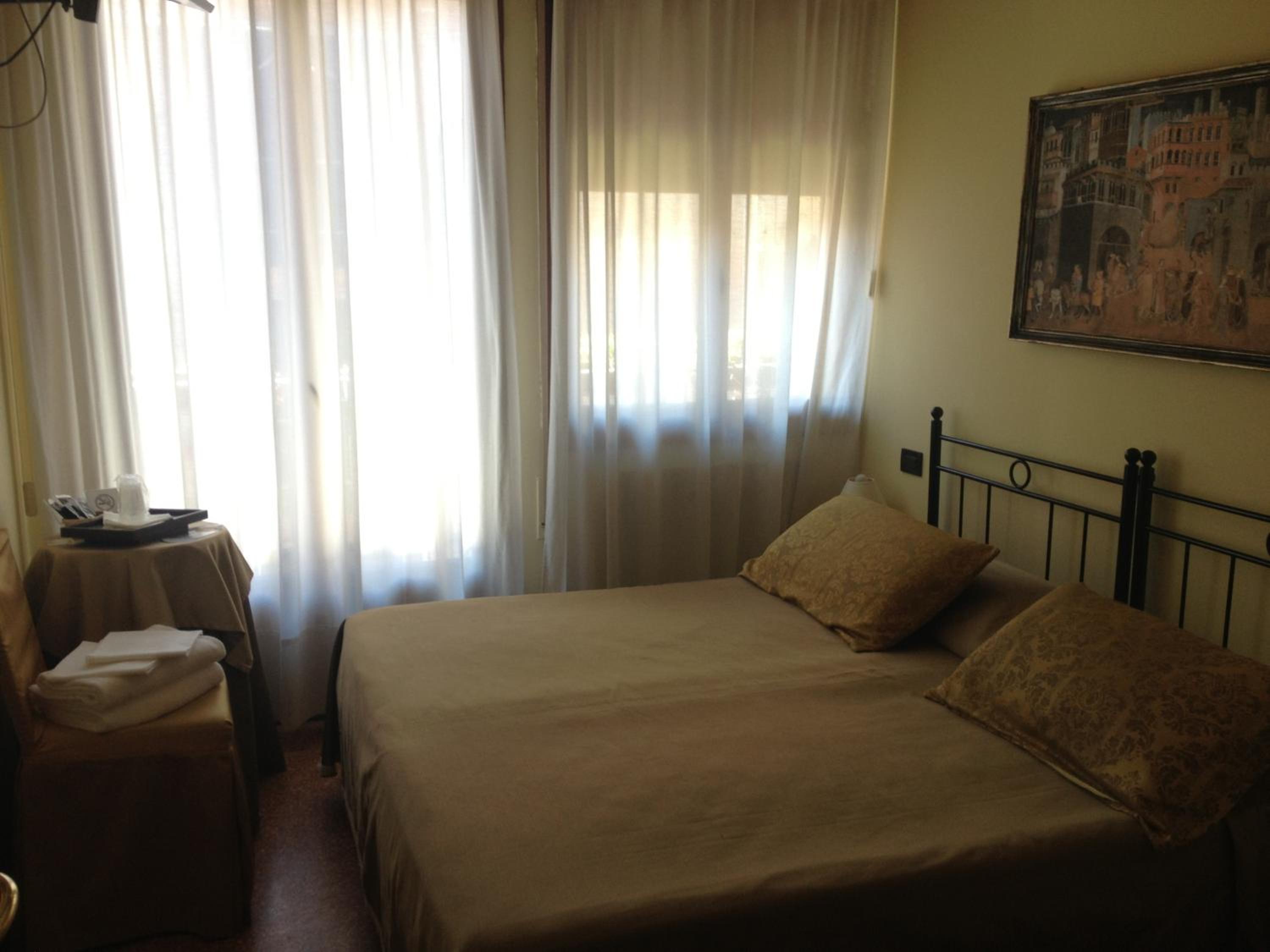 Quadruple Room with Private External Bathroom photo 1