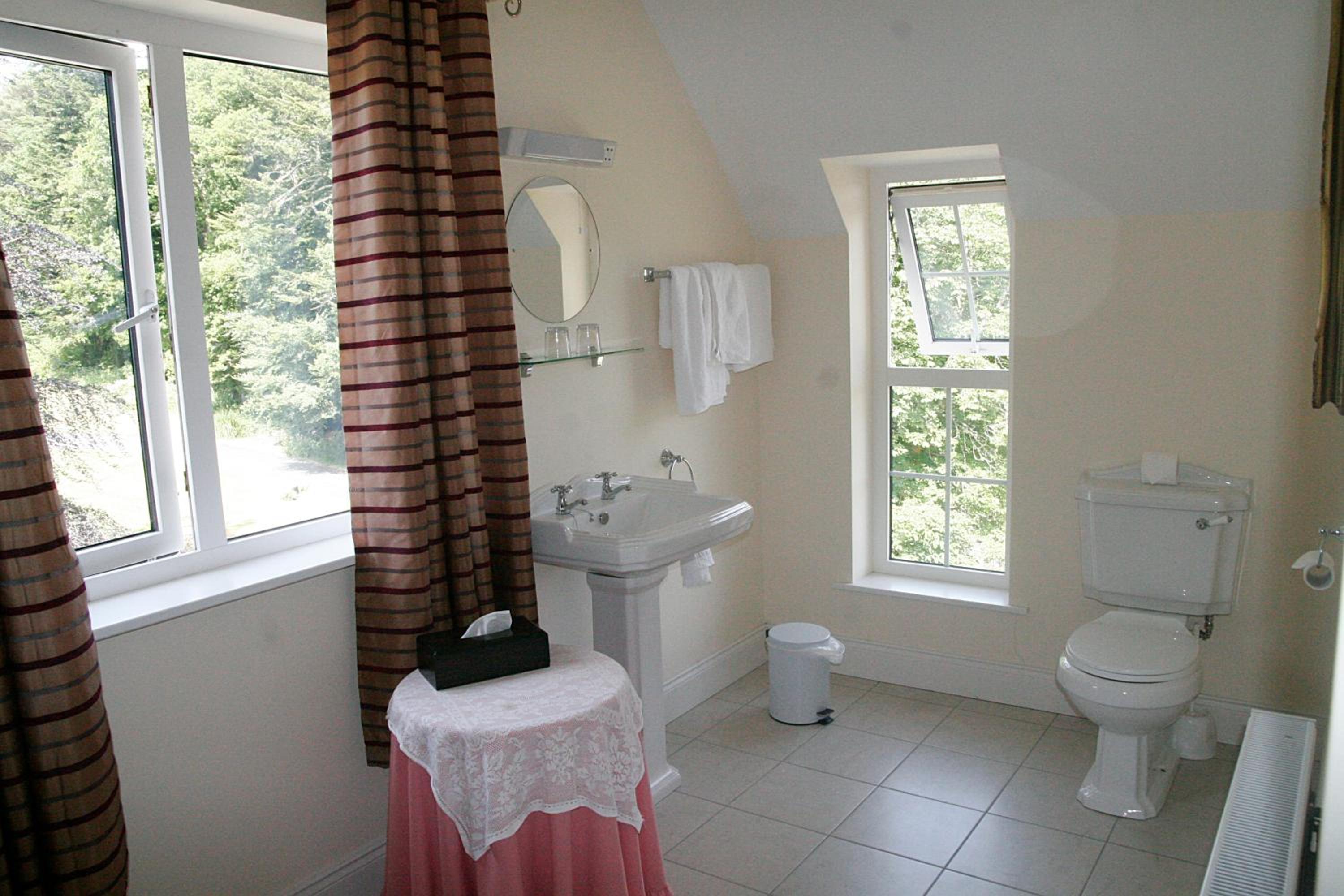Twin Room - Photo 4