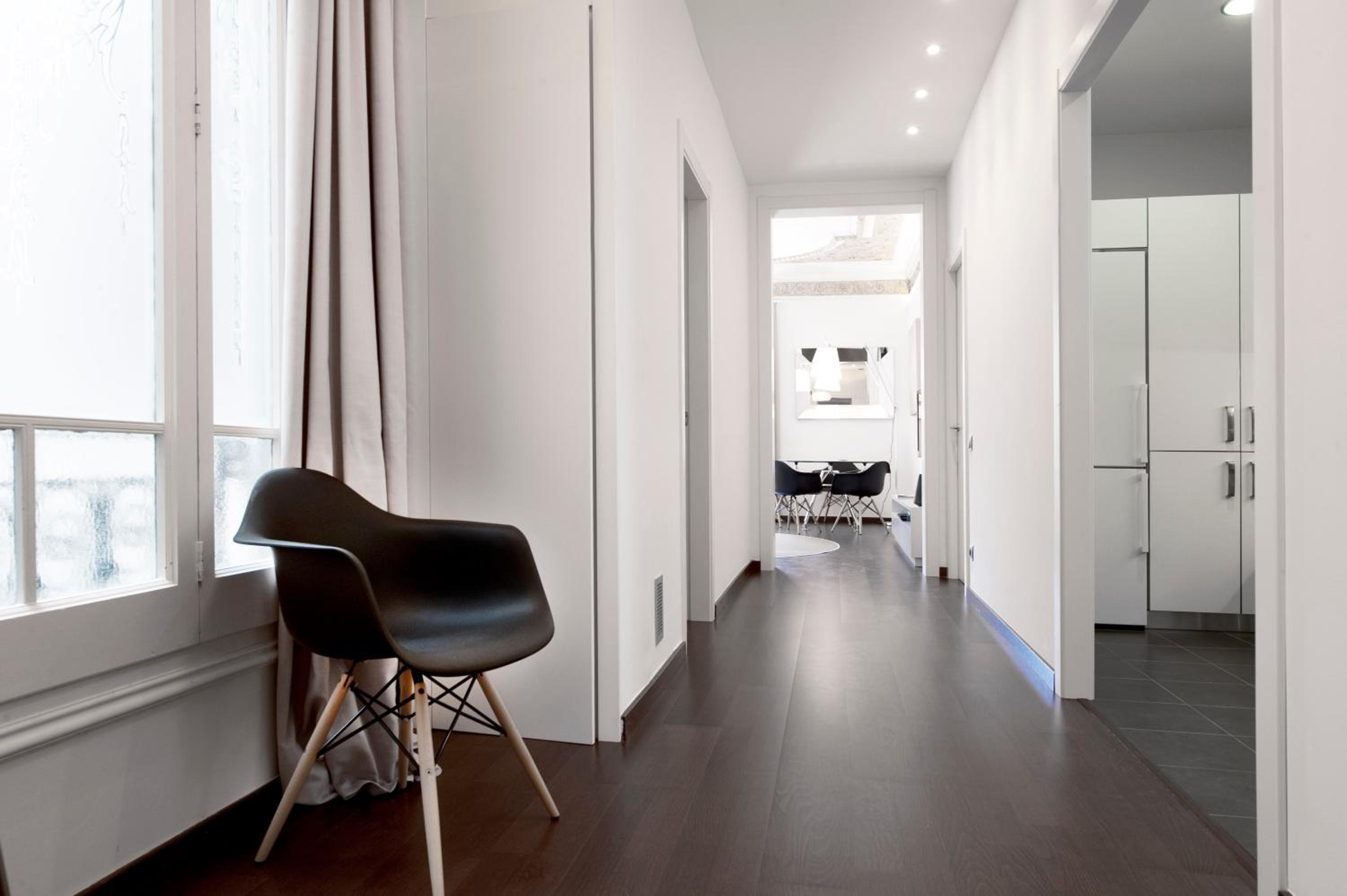 Superior Two-Bedroom Apartment - Carrer Bailén photo 3