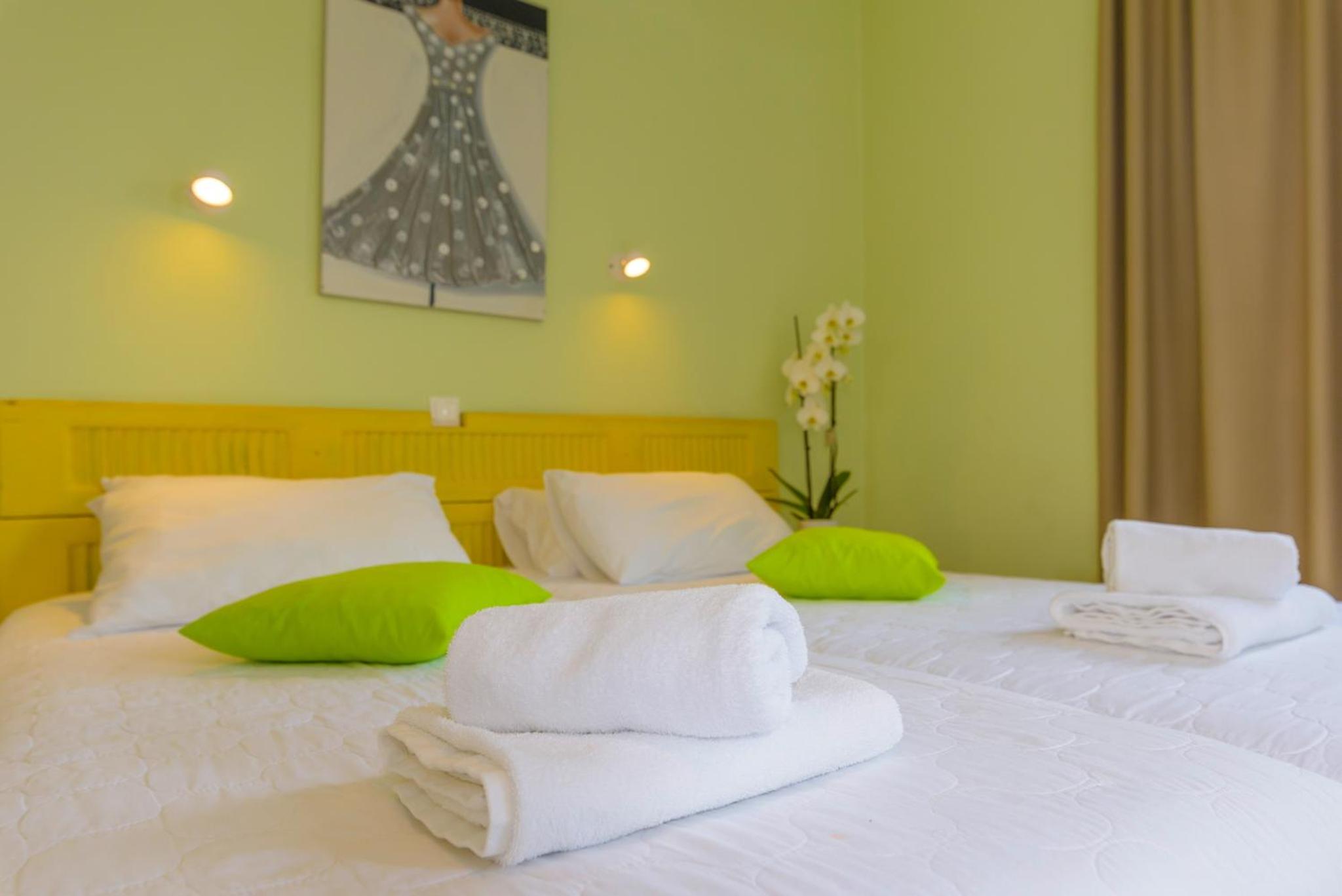 Standard Double or Twin Room photo 2