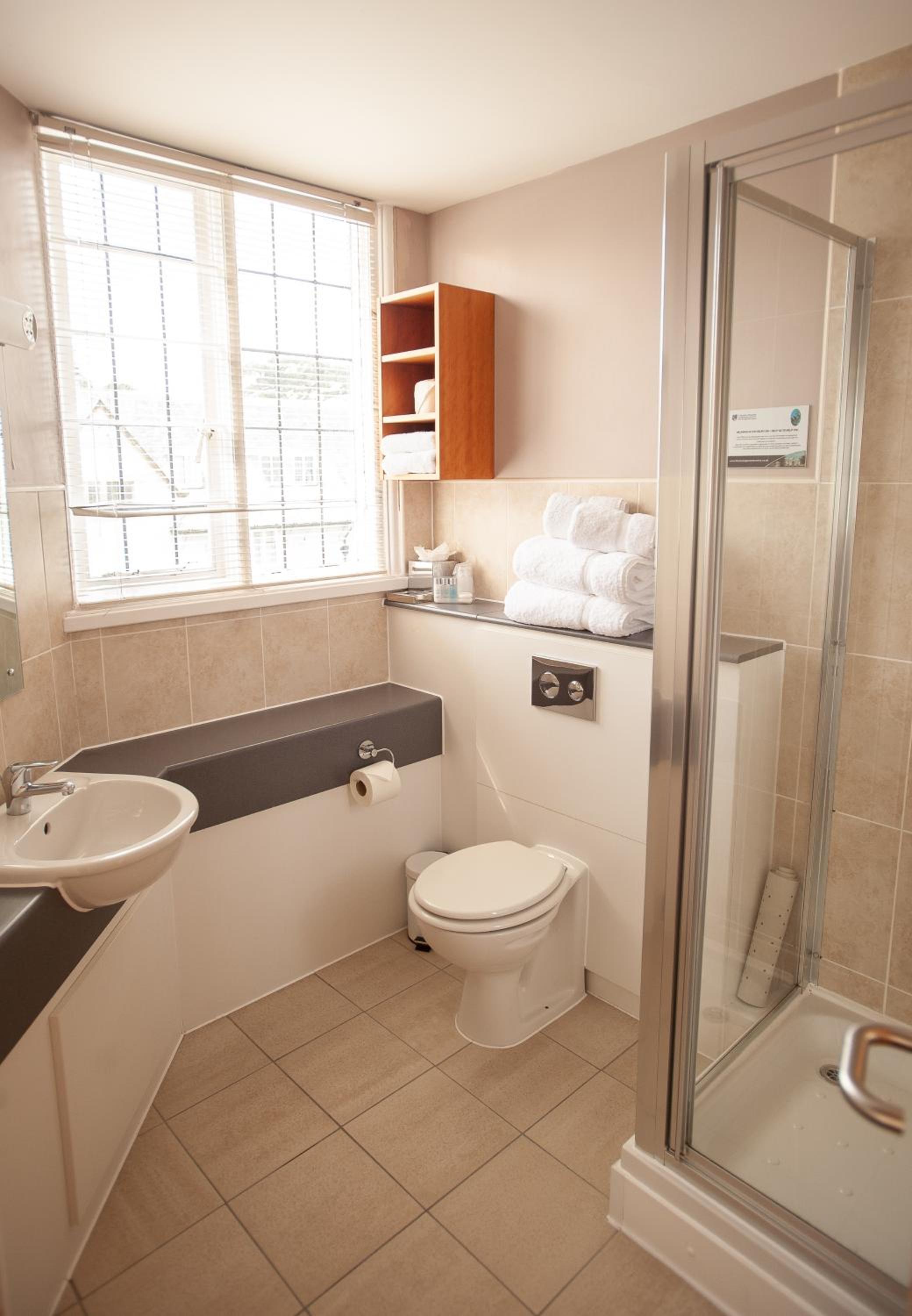 Executive Twin Room - Photo 2
