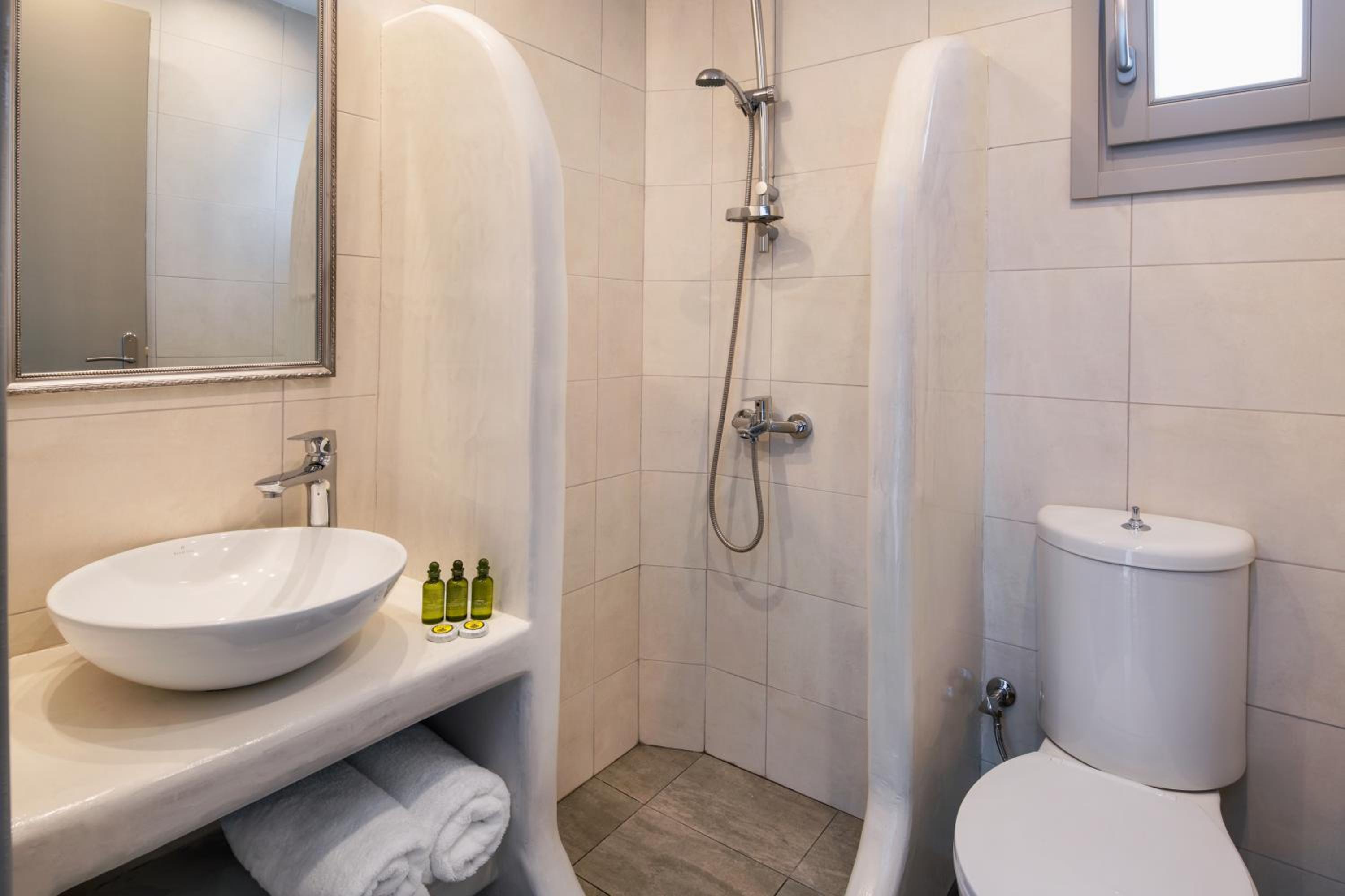 Double Room - Photo 2