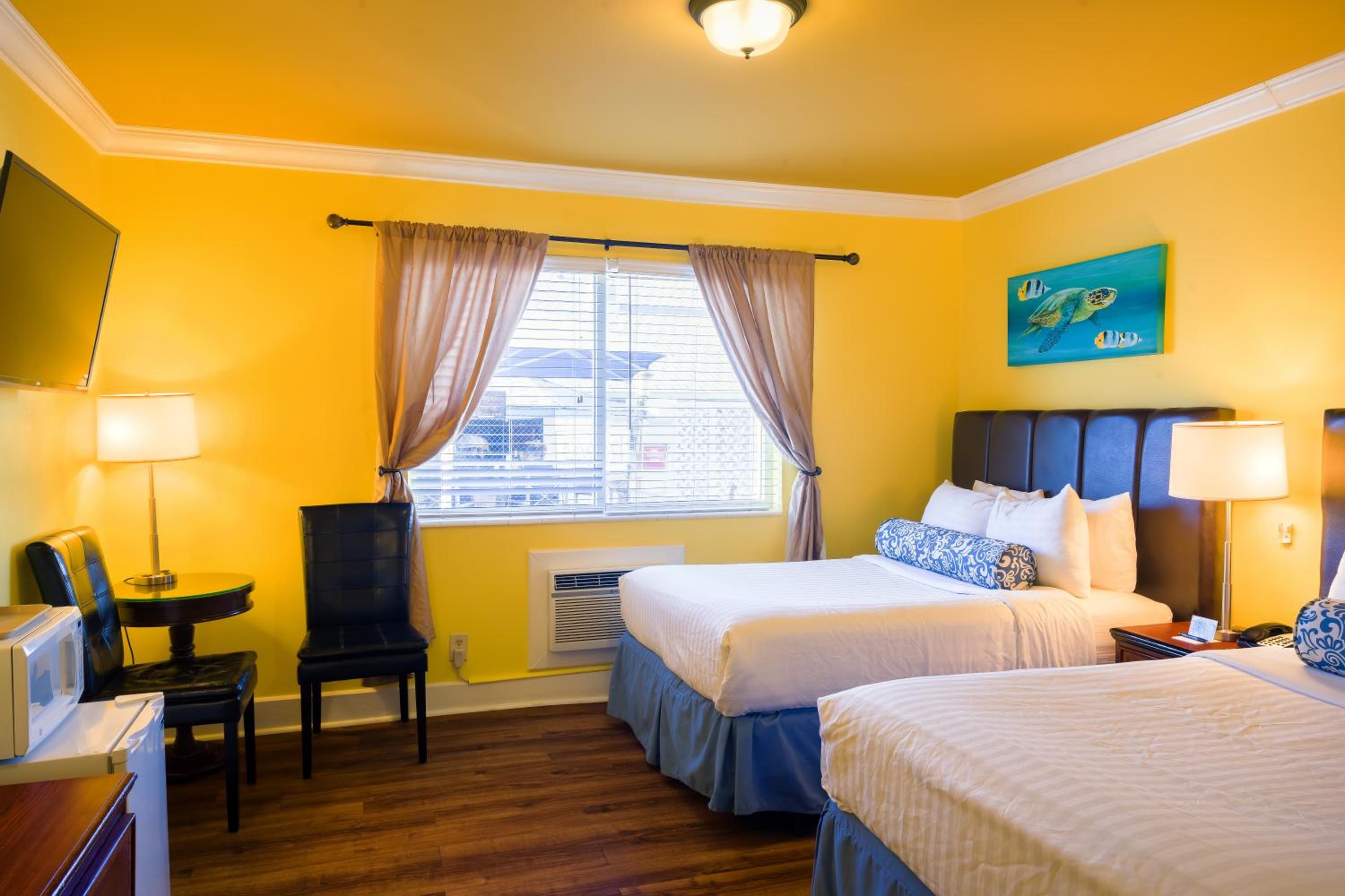 Double Room with Two Double Beds photo 2
