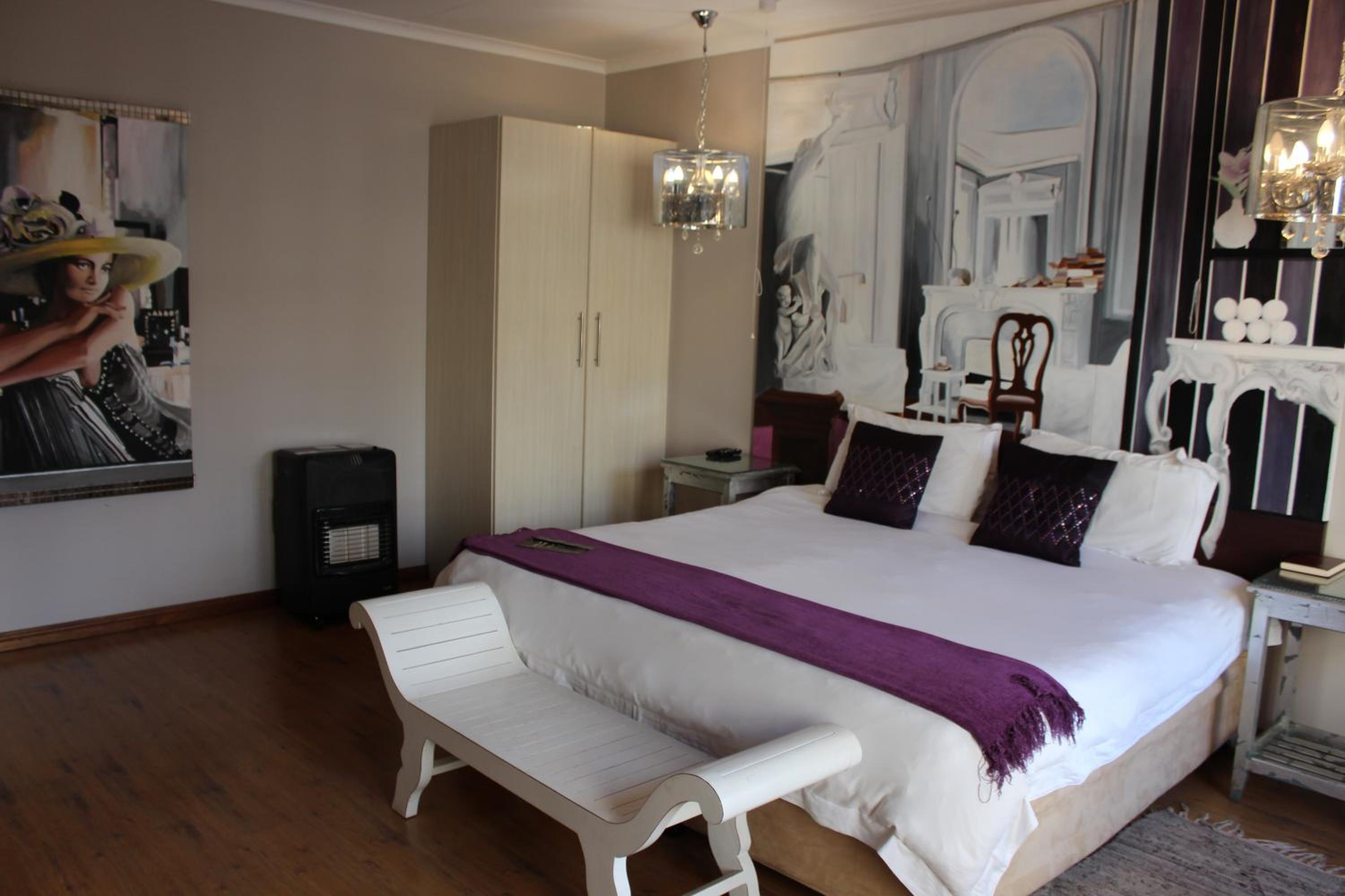 Deluxe Double or Twin Room with Pool View - Photo 8
