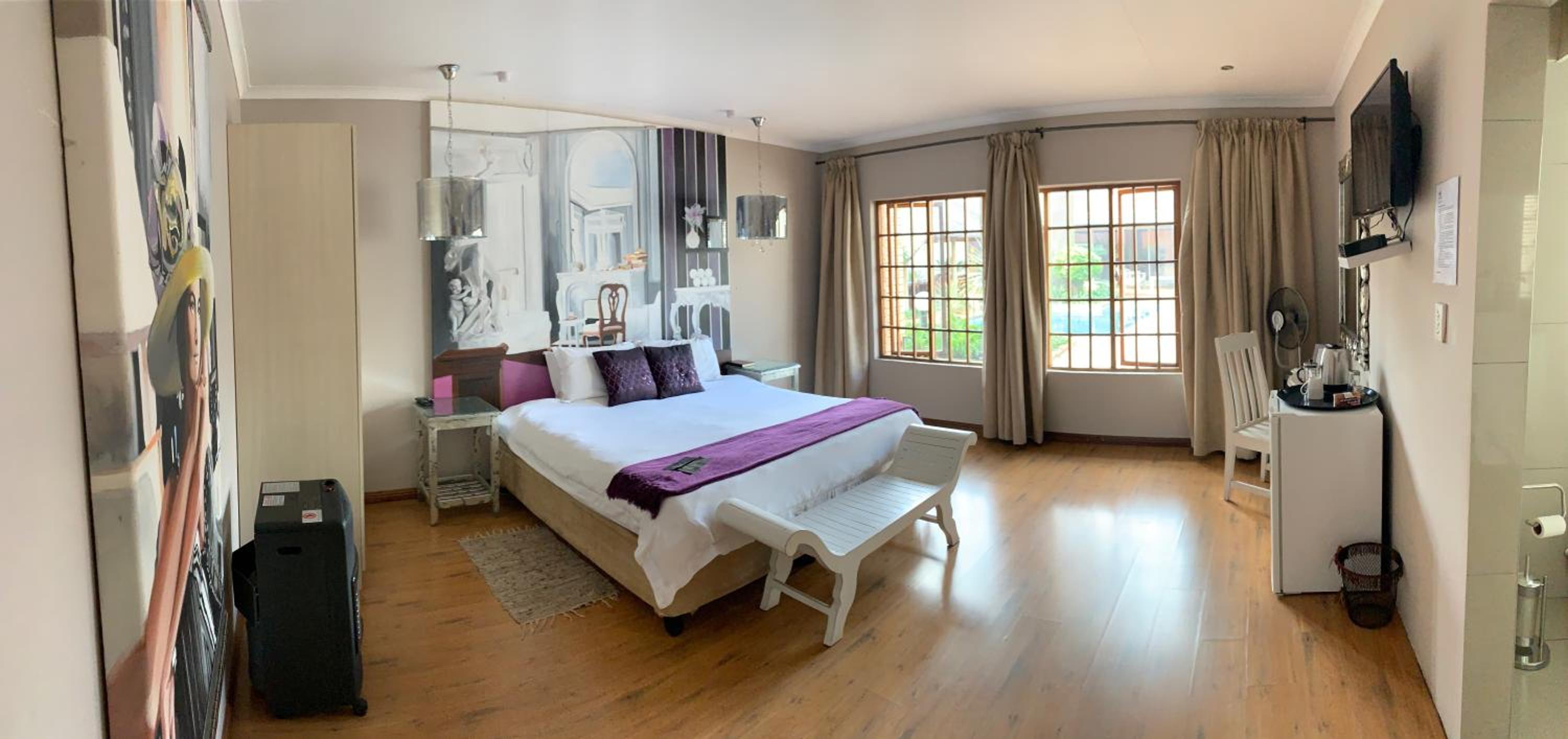 Deluxe Double or Twin Room with Pool View - Photo 7