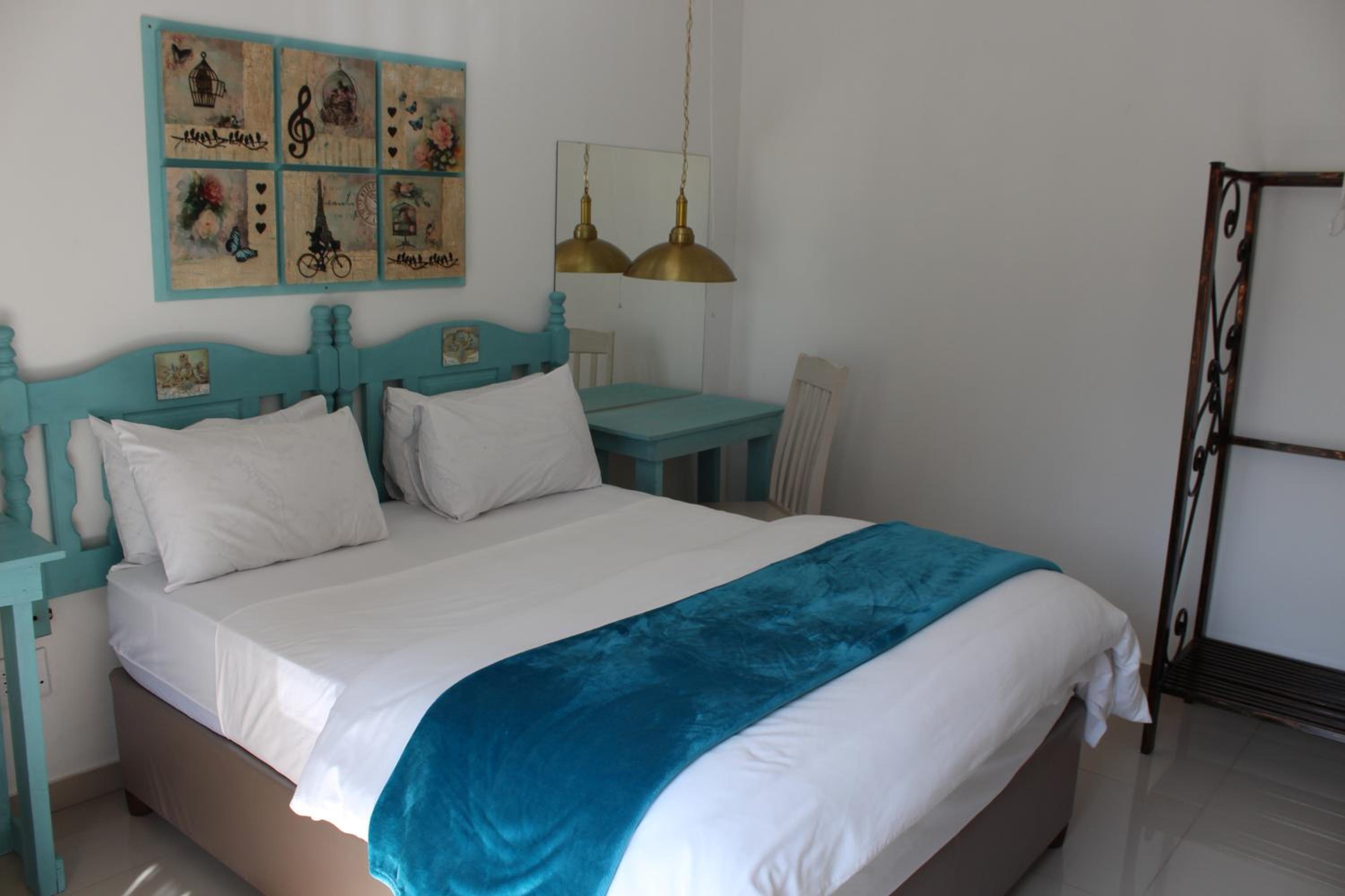 King Room with Garden View - Photo 5