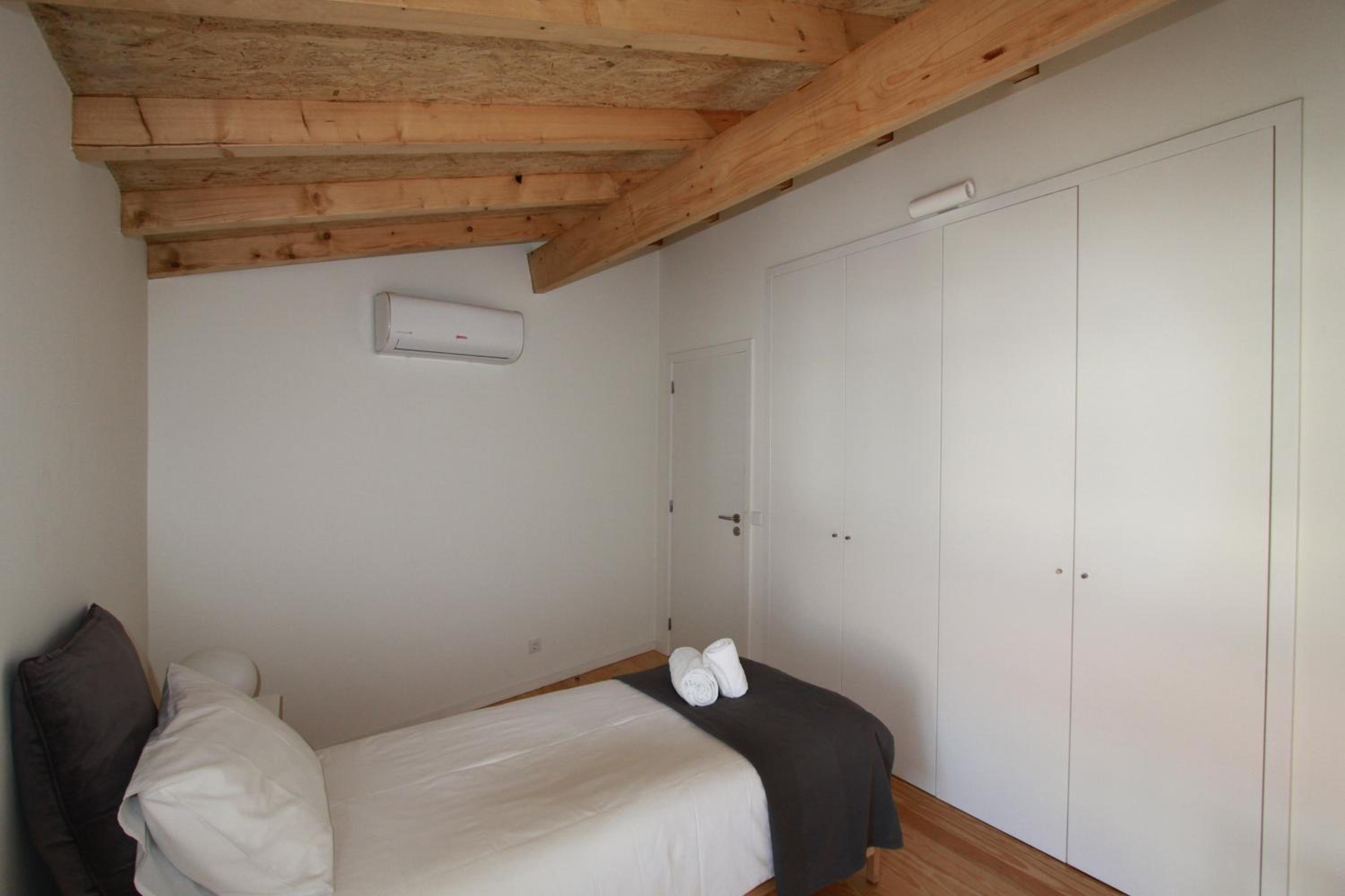Two-Bedroom House - Photo 37