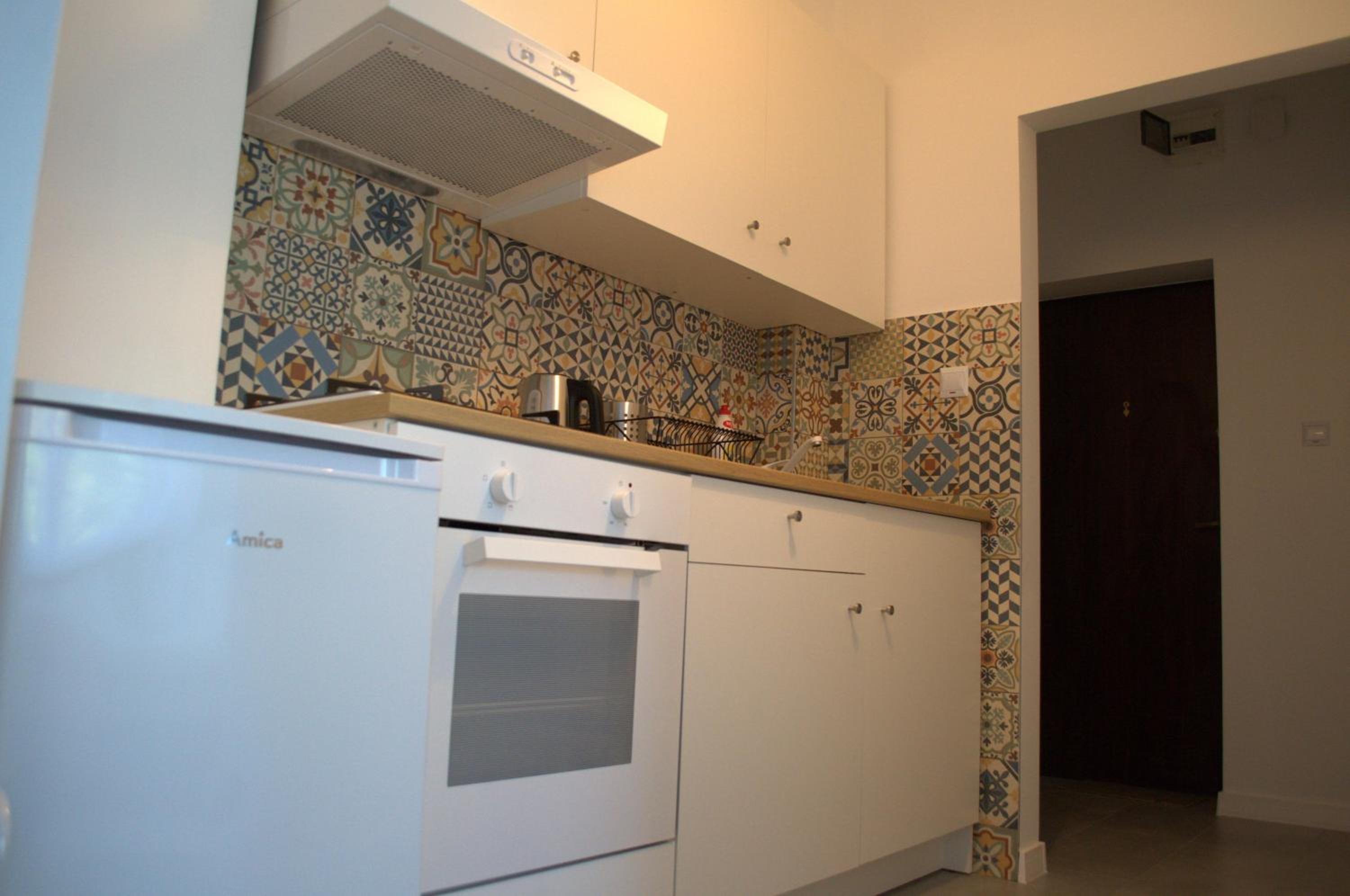 One-Bedroom Apartment - Photo 6