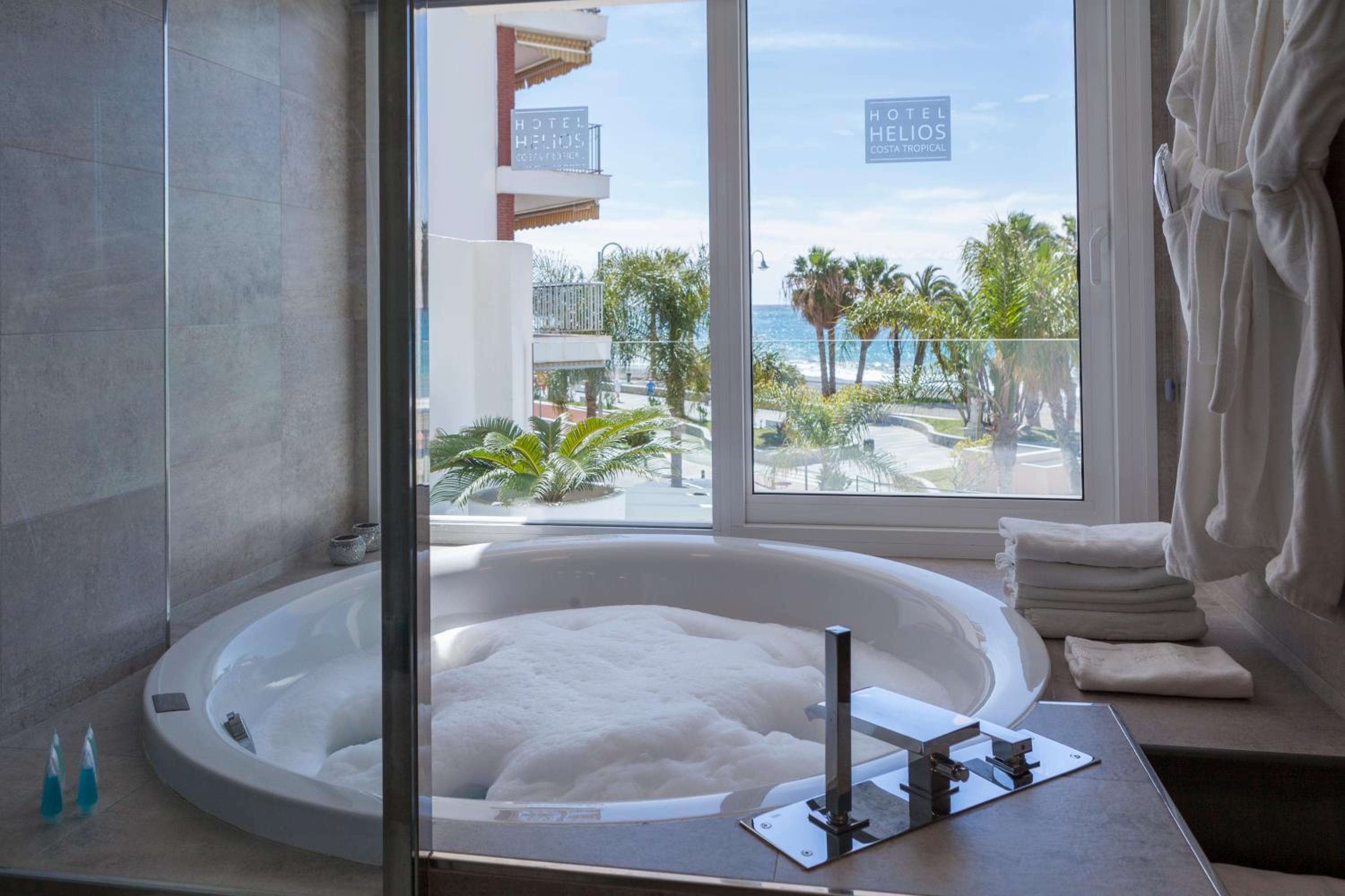 Junior Suite with Hot Tub - Photo 2