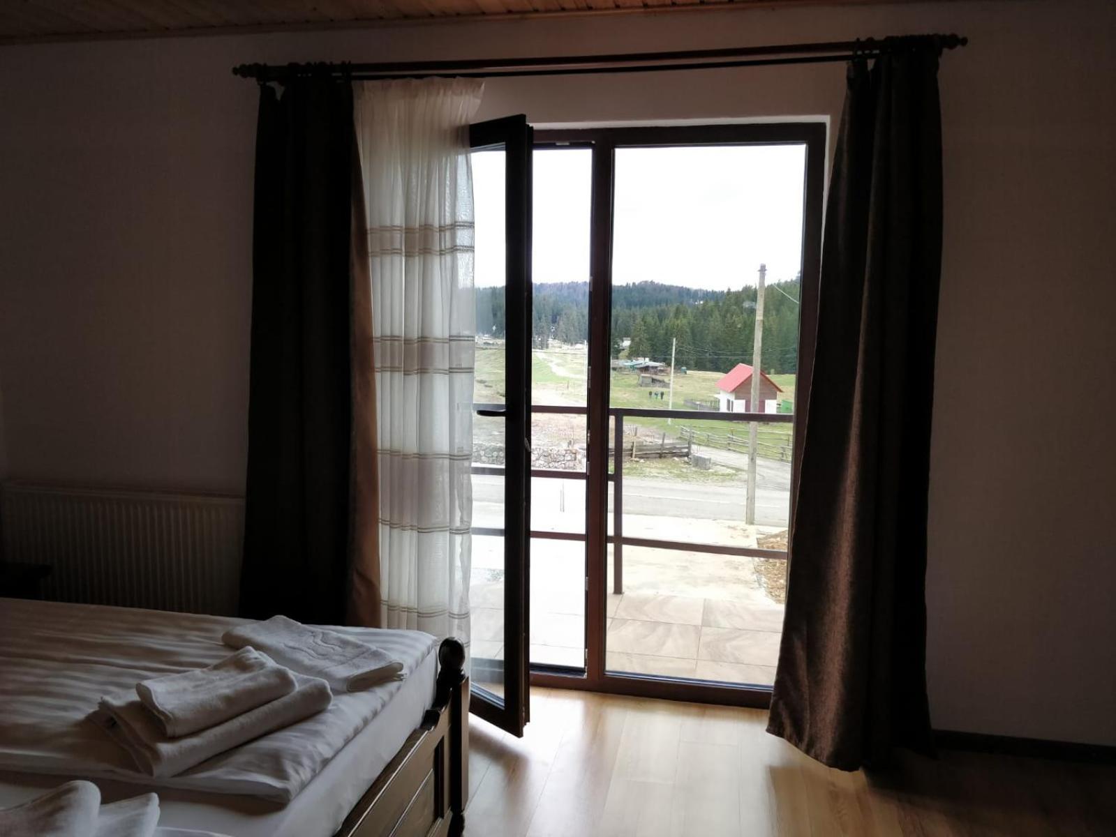 Double Room with Balcony photo 3