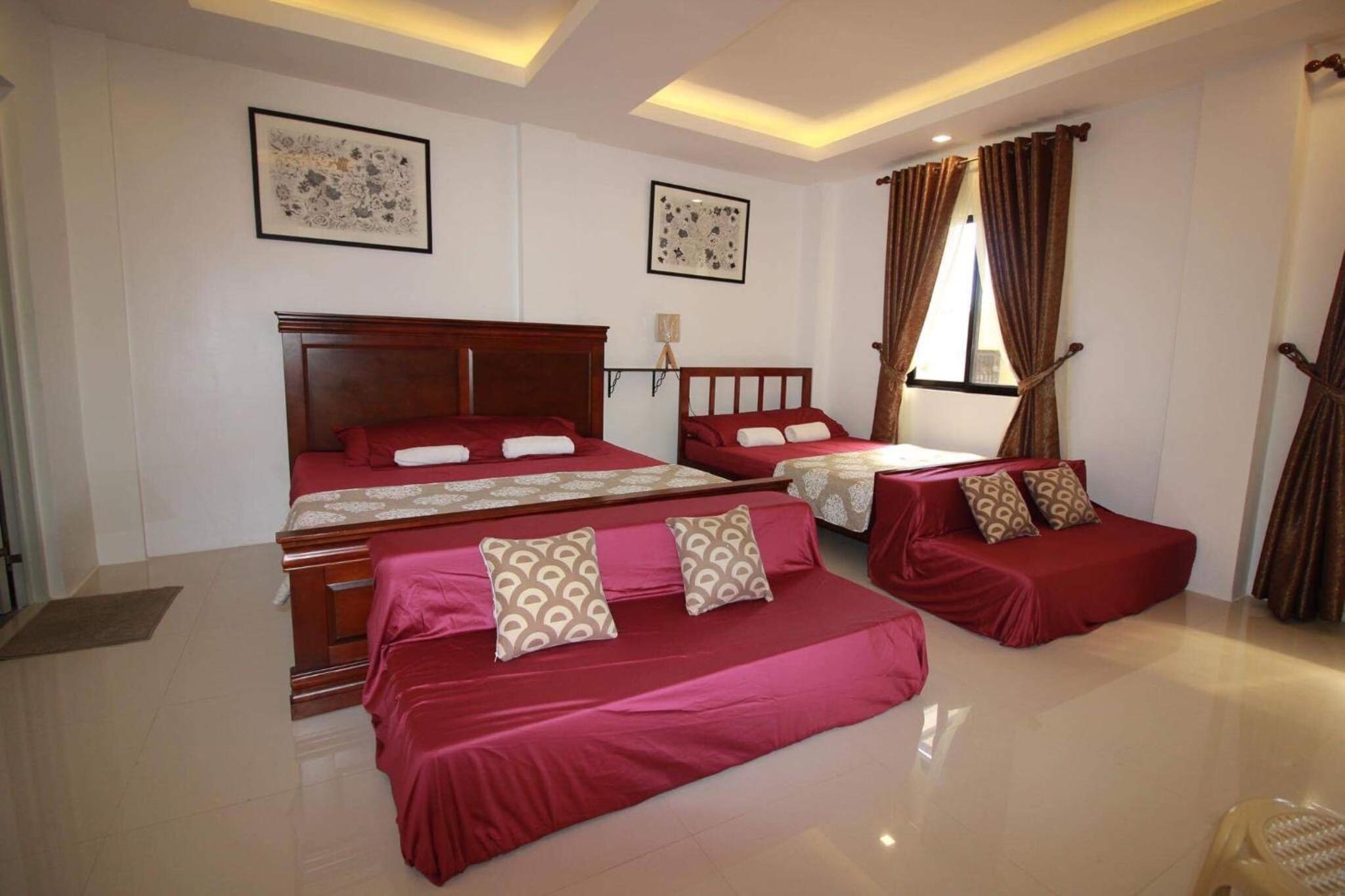 Family Room with Sea View - Photo 2