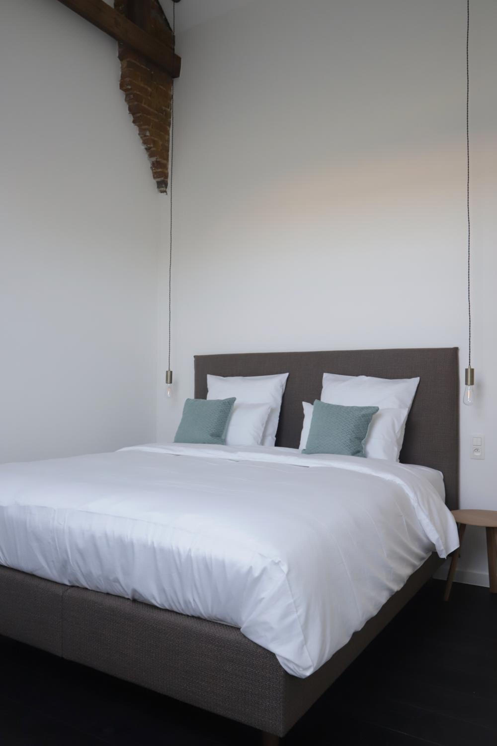 Deluxe Double Room with Bath photo 3