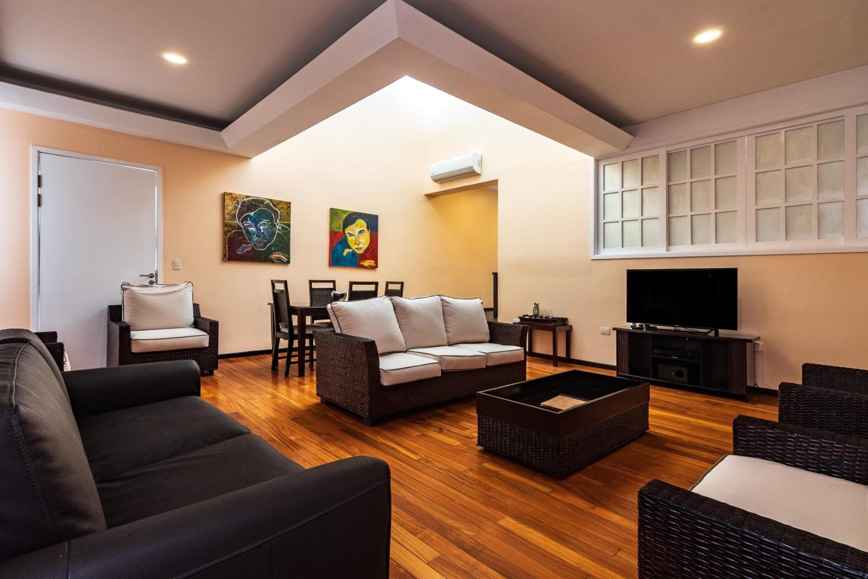 Two-Bedroom Villa - Photo 8