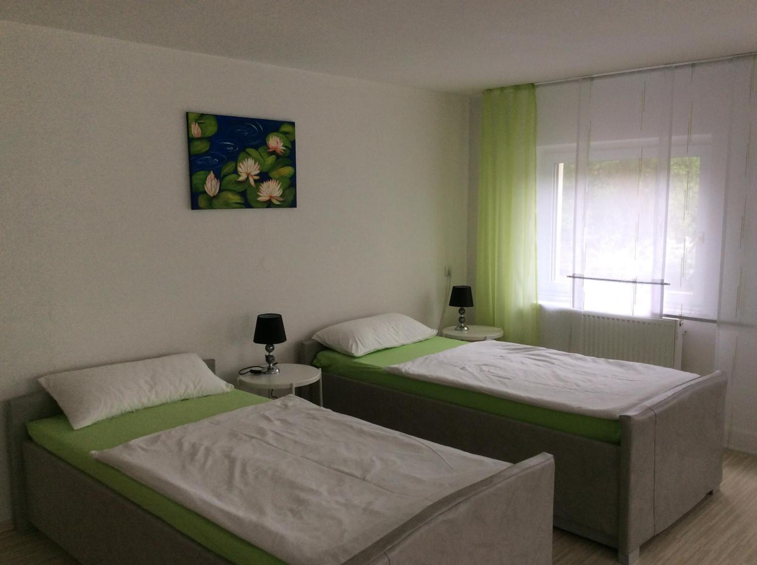 One-Bedroom Apartment - Photo 1