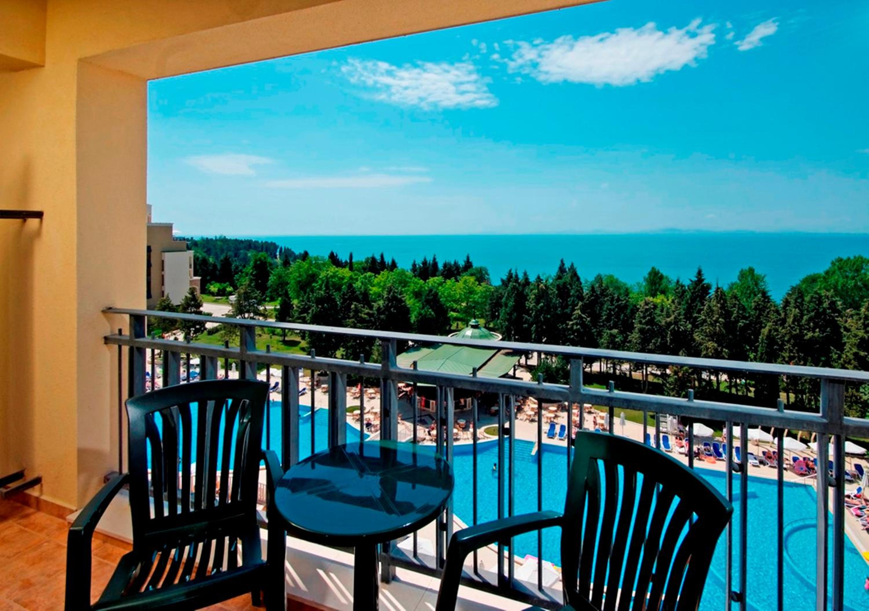 Family Room with Sea View (2 Adults + 3 Children) photo 3