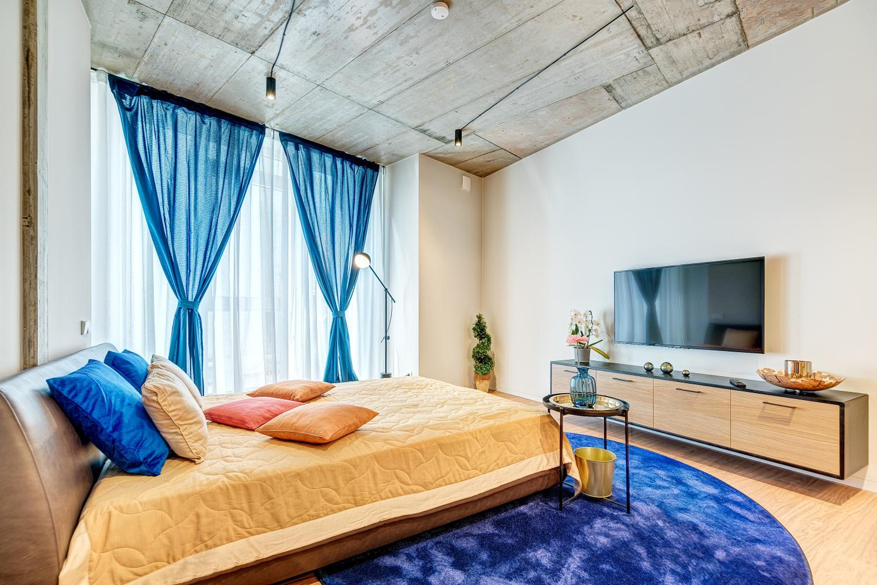 One-Bedroom Apartment - Photo 28