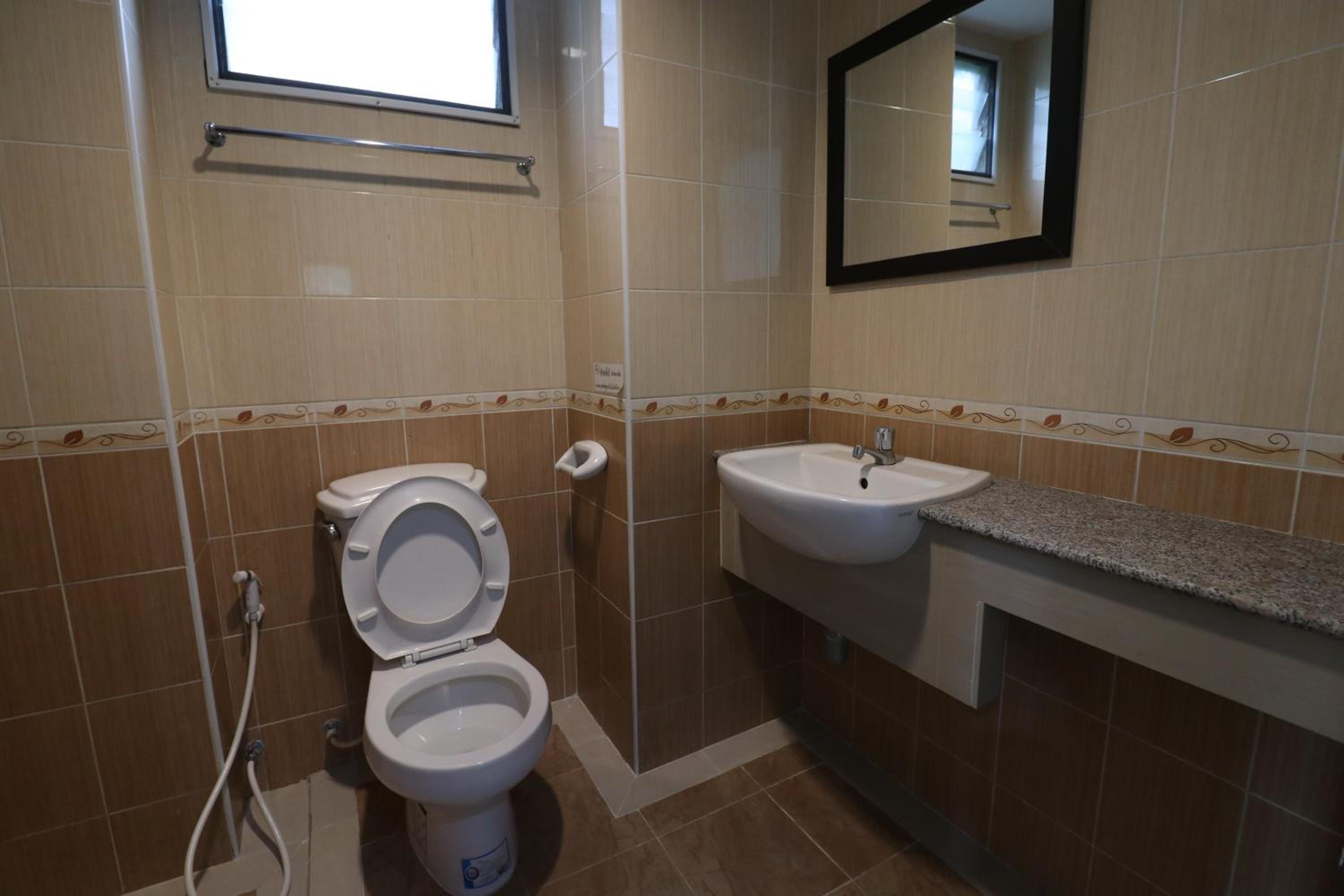 Standard Double Room - Photo 2