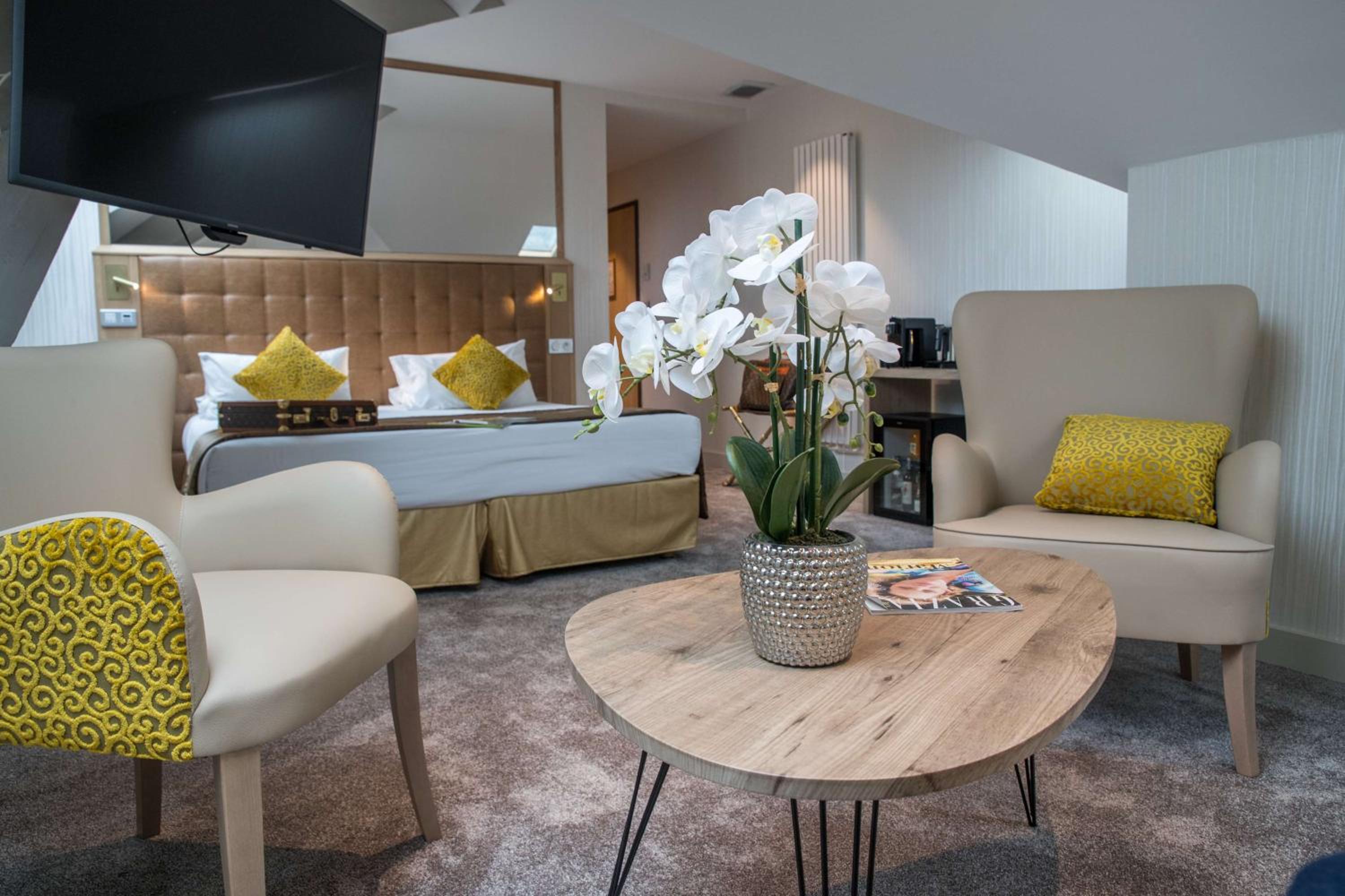 King Suite - Photo 1