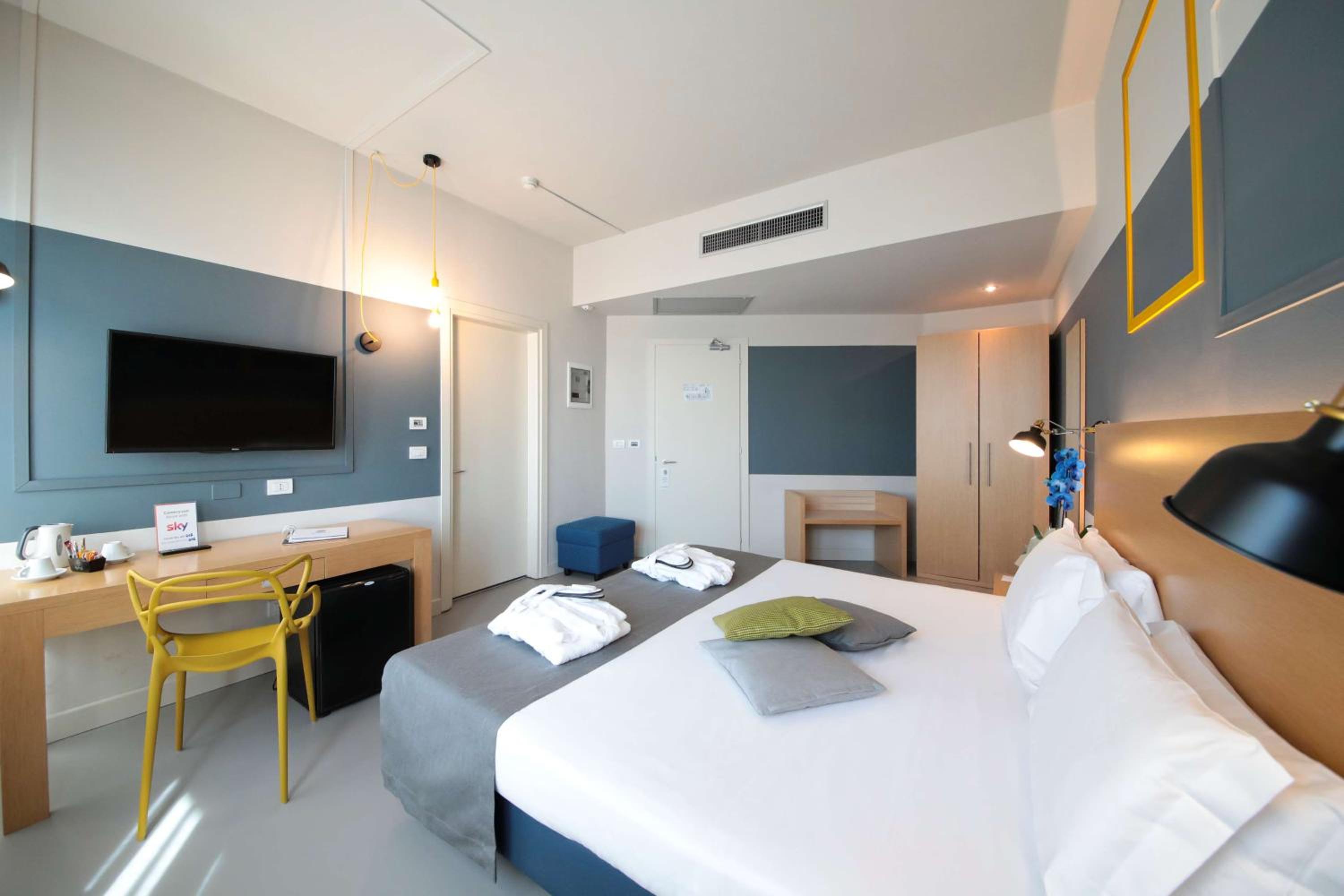Superior King Room photo 1