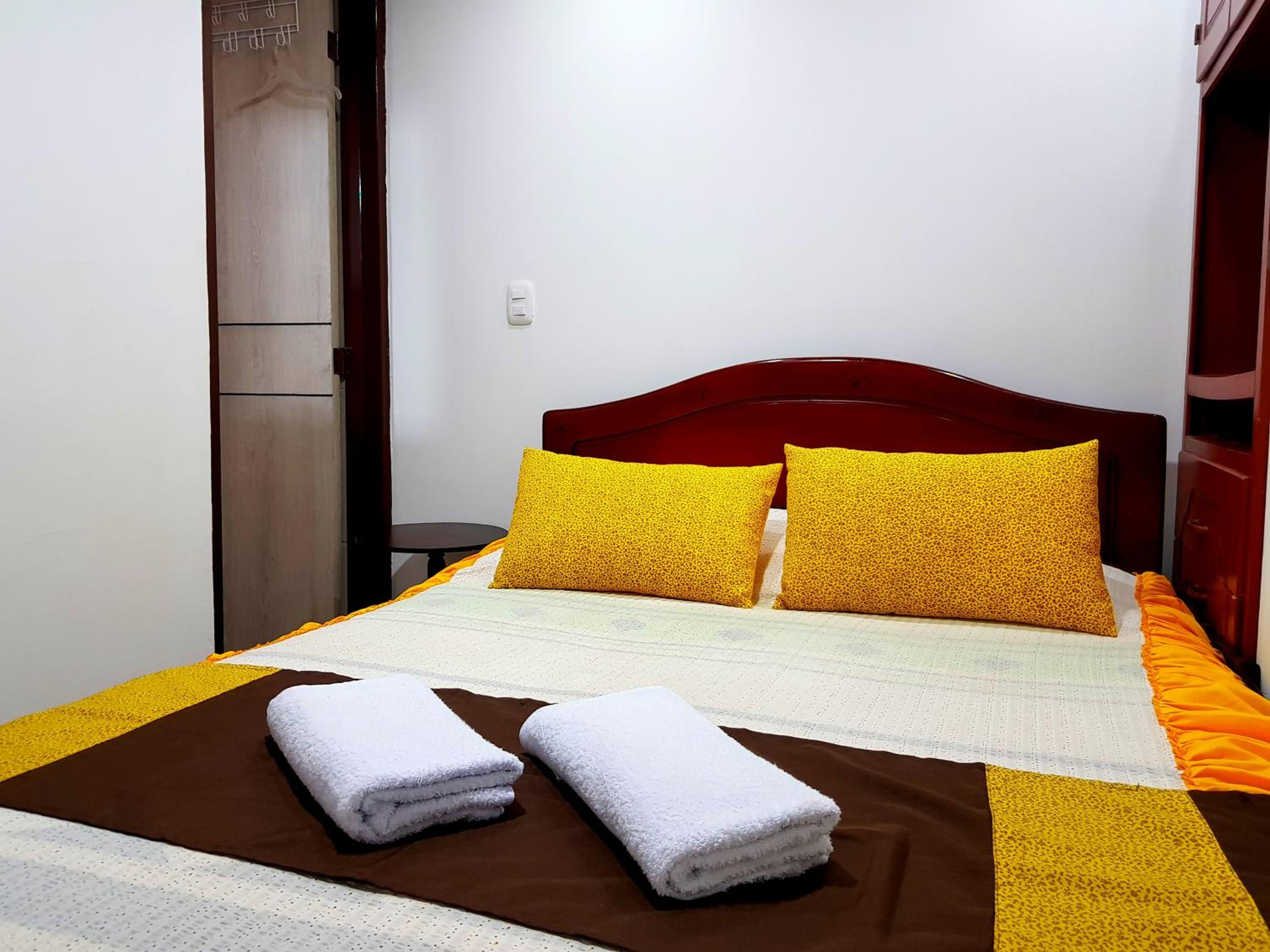 Small Single Room photo 2
